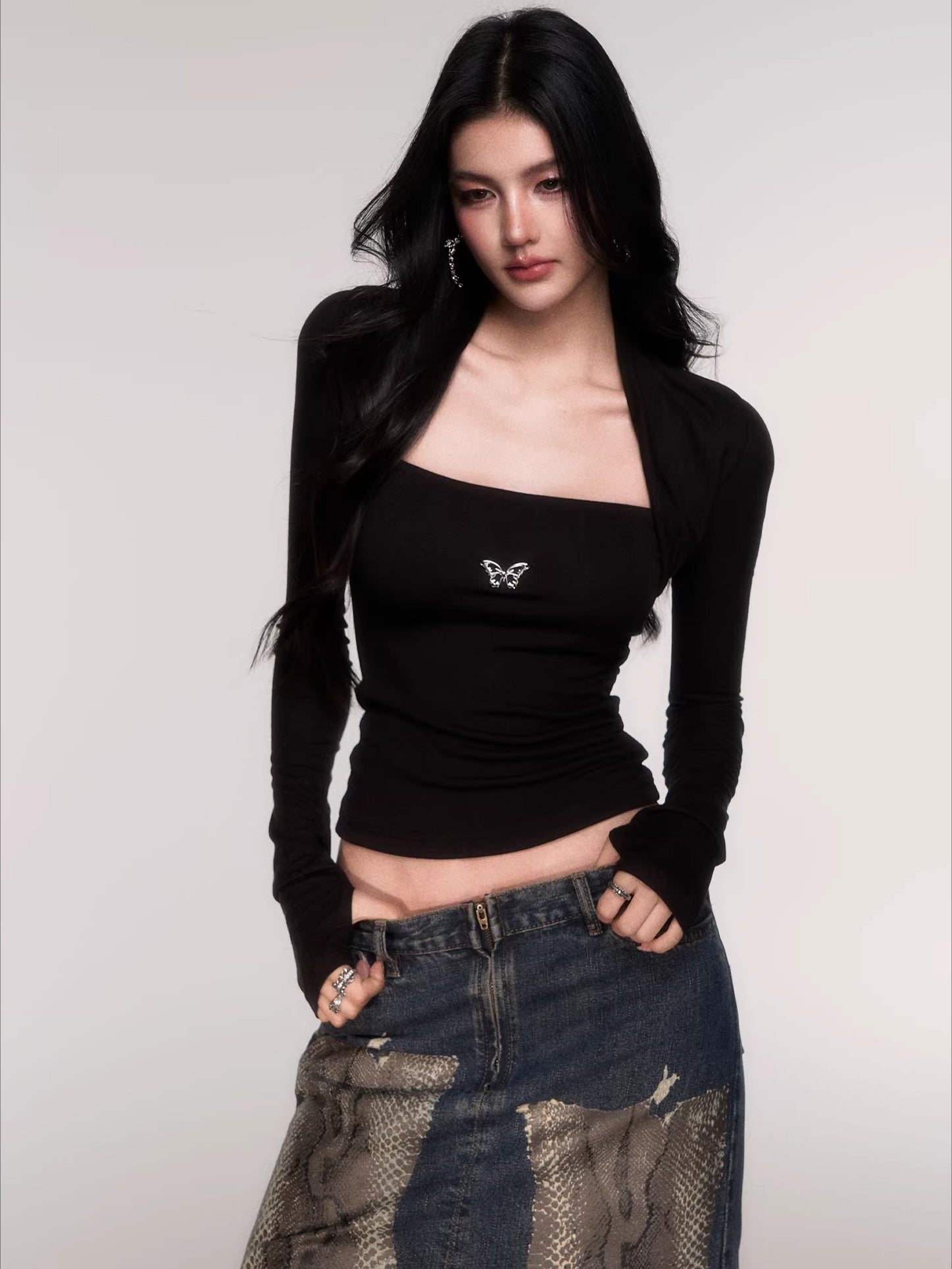 Sleeve-Detail Slim-Fit Knit Crewneck