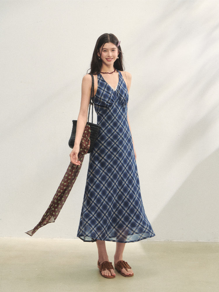 V-Neck Lace Spliced Halter Dress - CHINASQUAD