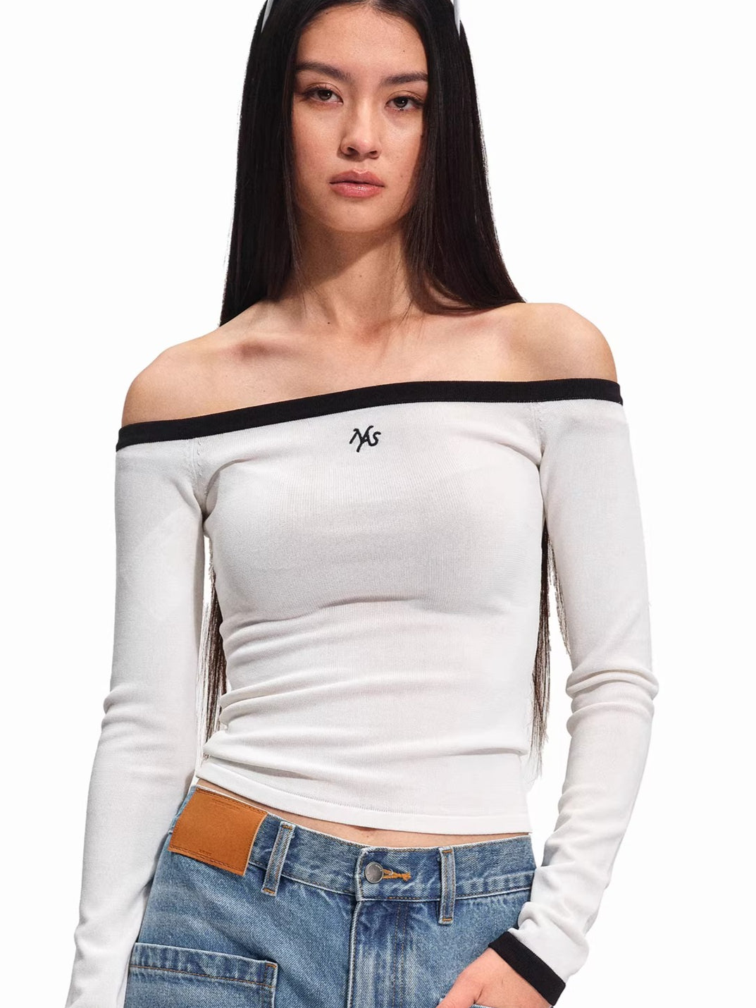 Kelly Off-Shoulder Contrast Knit Crewneck