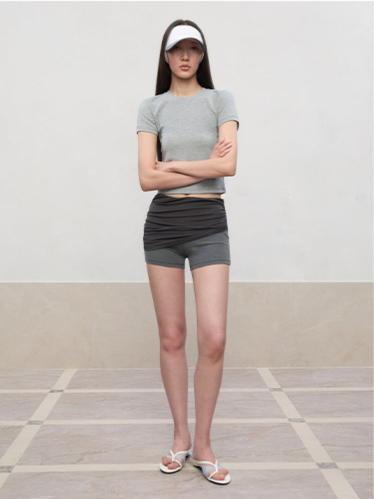 Color-Blocked and Pleated Low-Waist Shorts