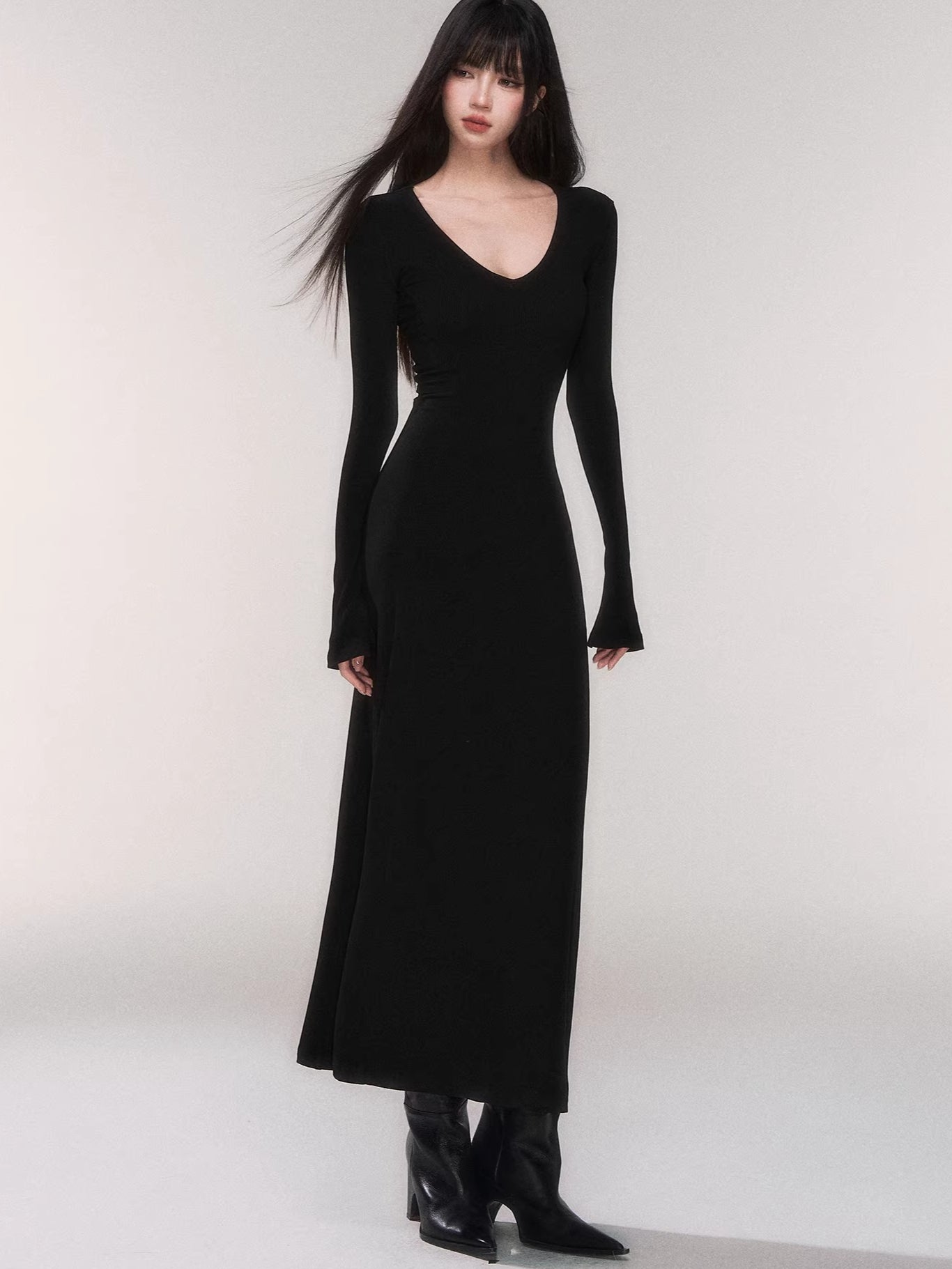 V-Neck Waist-Defining Knit Maxi Dress