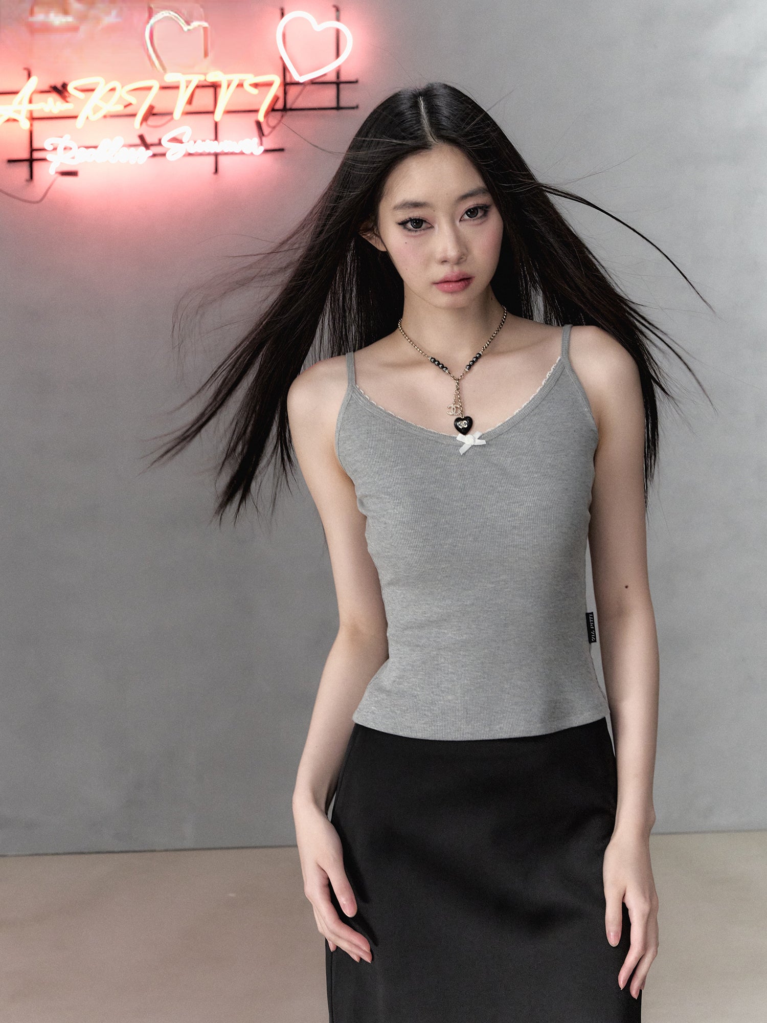 【値下げ】 VIAPITTI Lace Butterfly Bow Strap Tank Top & Short-sleeve トップス