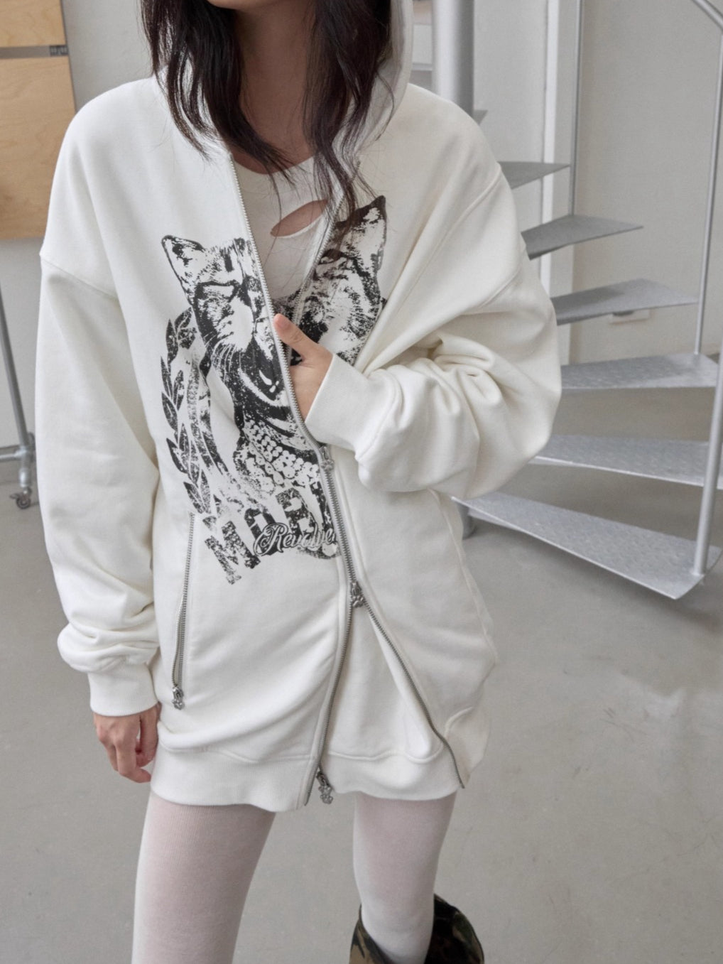 Vintage Cat & Dog Print Distressed Long-Sleeve Tee - CHINASQUAD