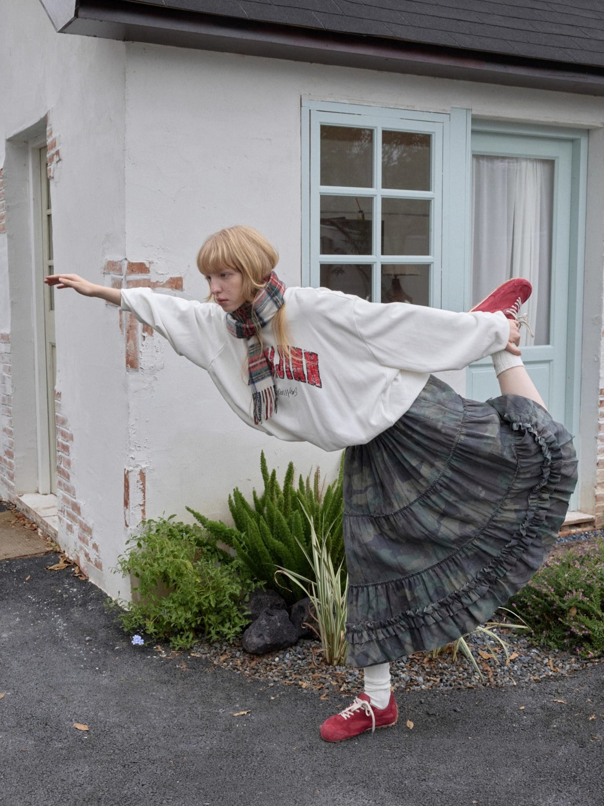 Camouflage Raw-Edge Ruched Layered Skirt - CHINASQUAD