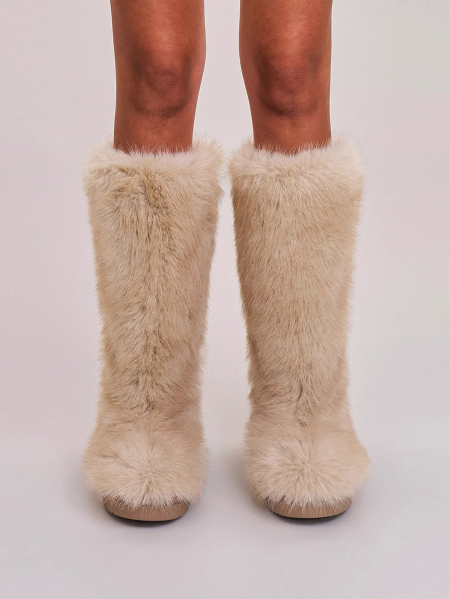 Desert Cross Shearling Hunter Boots