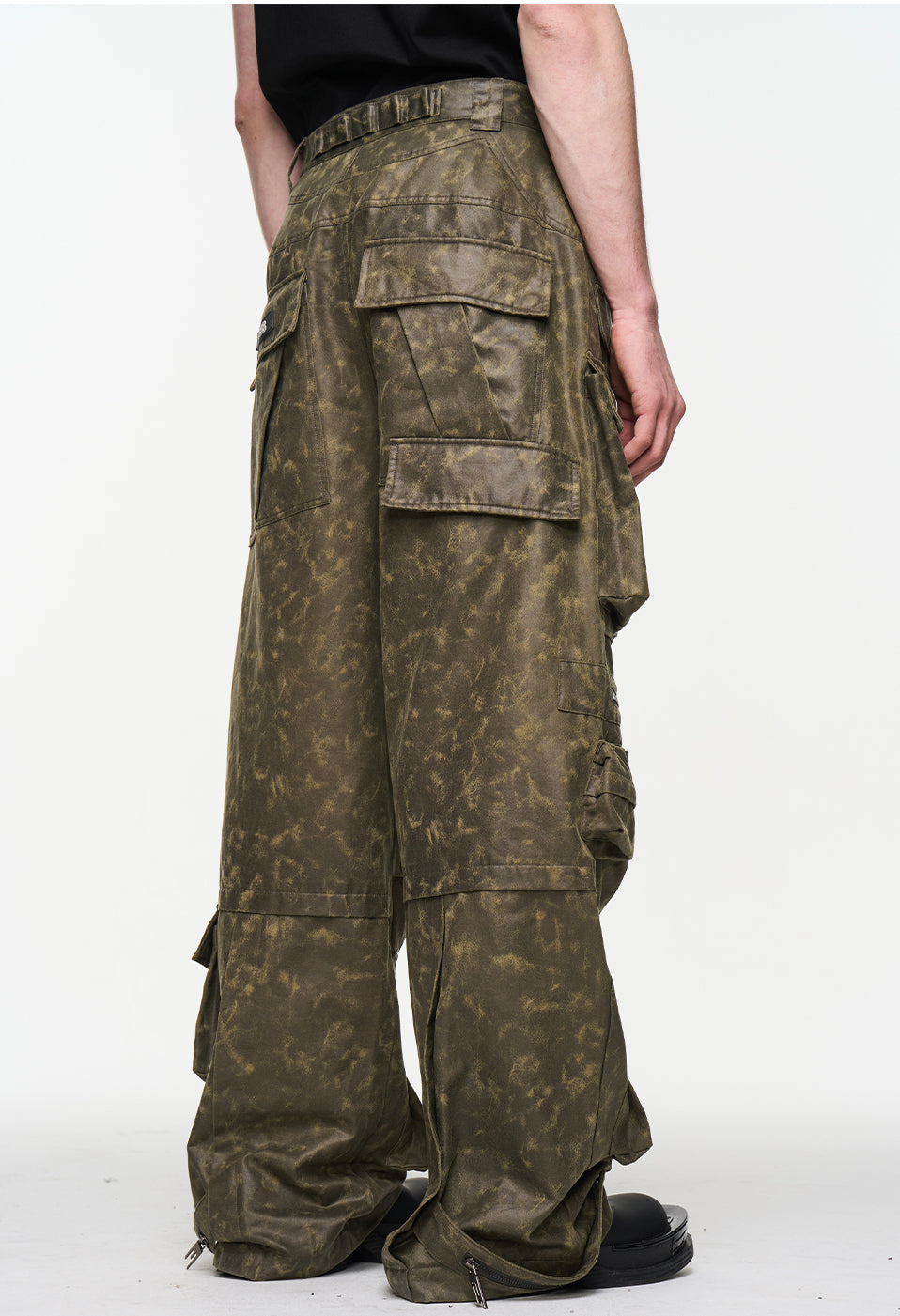 Camo Cargo Pants - CHINASQUAD