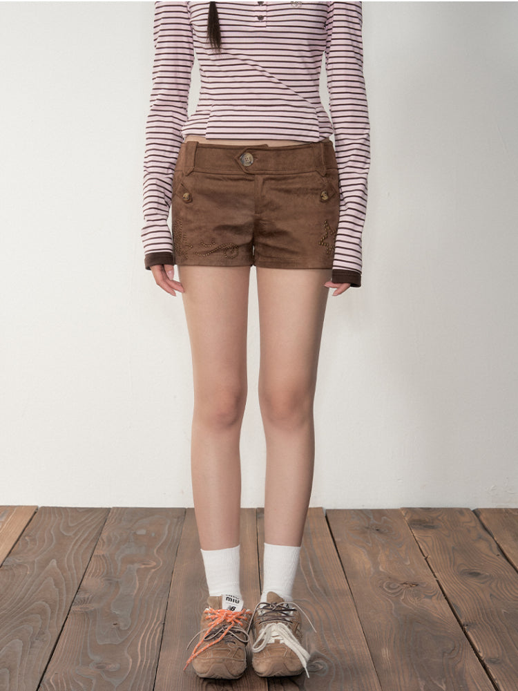 Suede Star Rivet Slim Shorts - CHINASQUAD