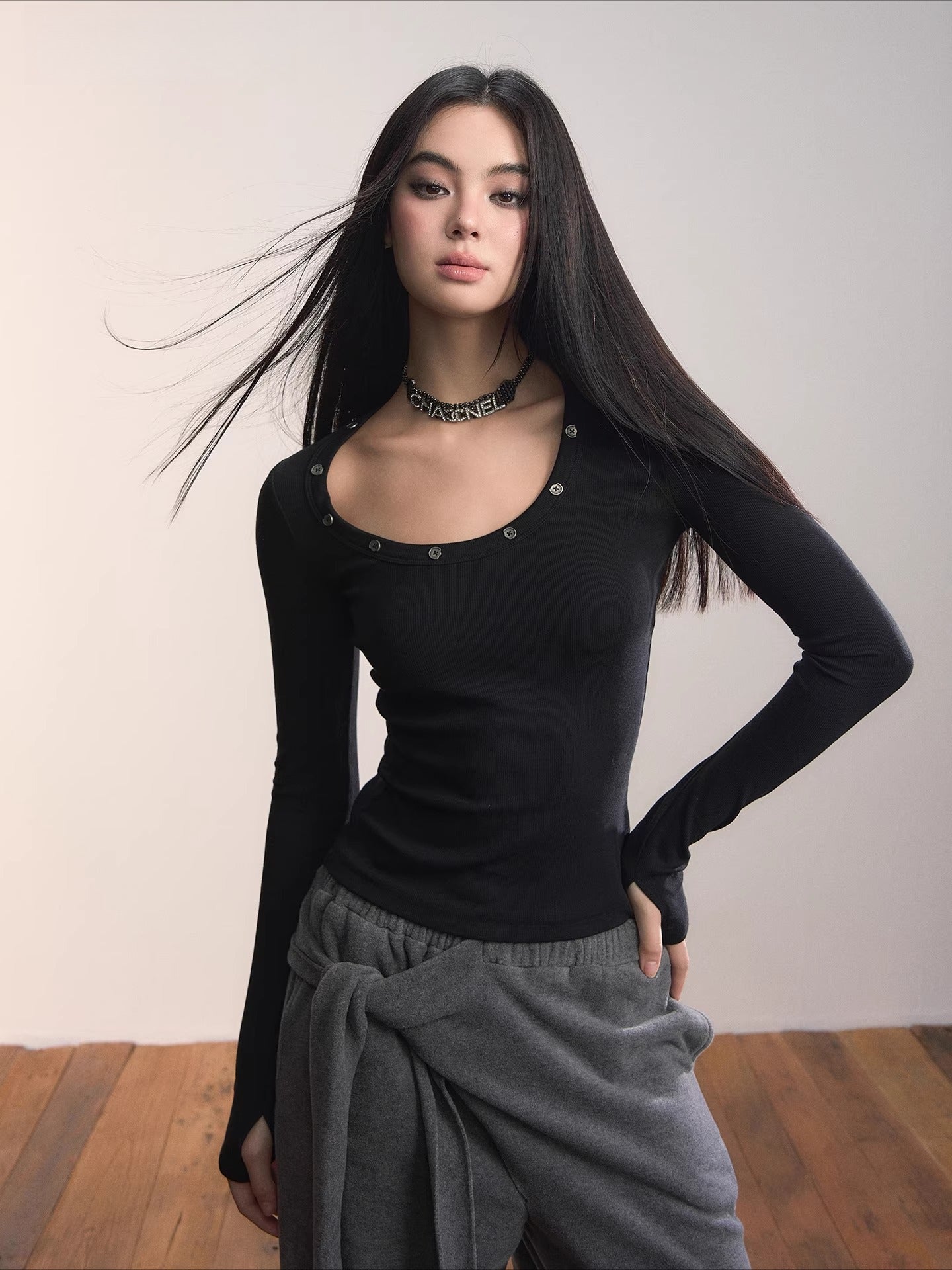Studded Asymmetric U-Neck Knit T-Shirt