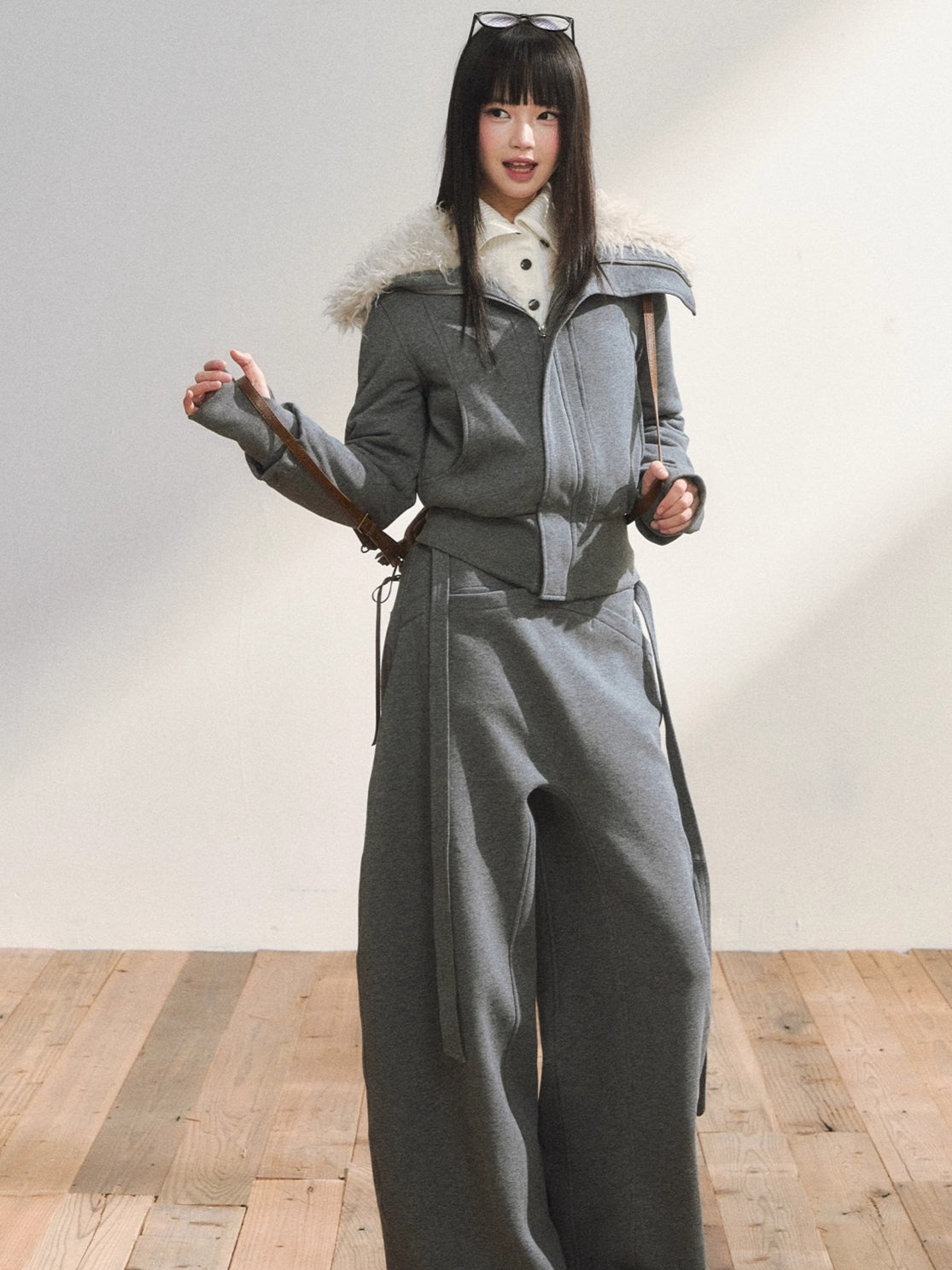 Faux Fur Collar Cropped Sweat Jacket