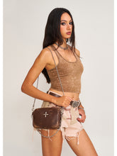 Compass Badge Patina Leather Shoulder Bag Medium Caramel Patina - CHINASQUAD