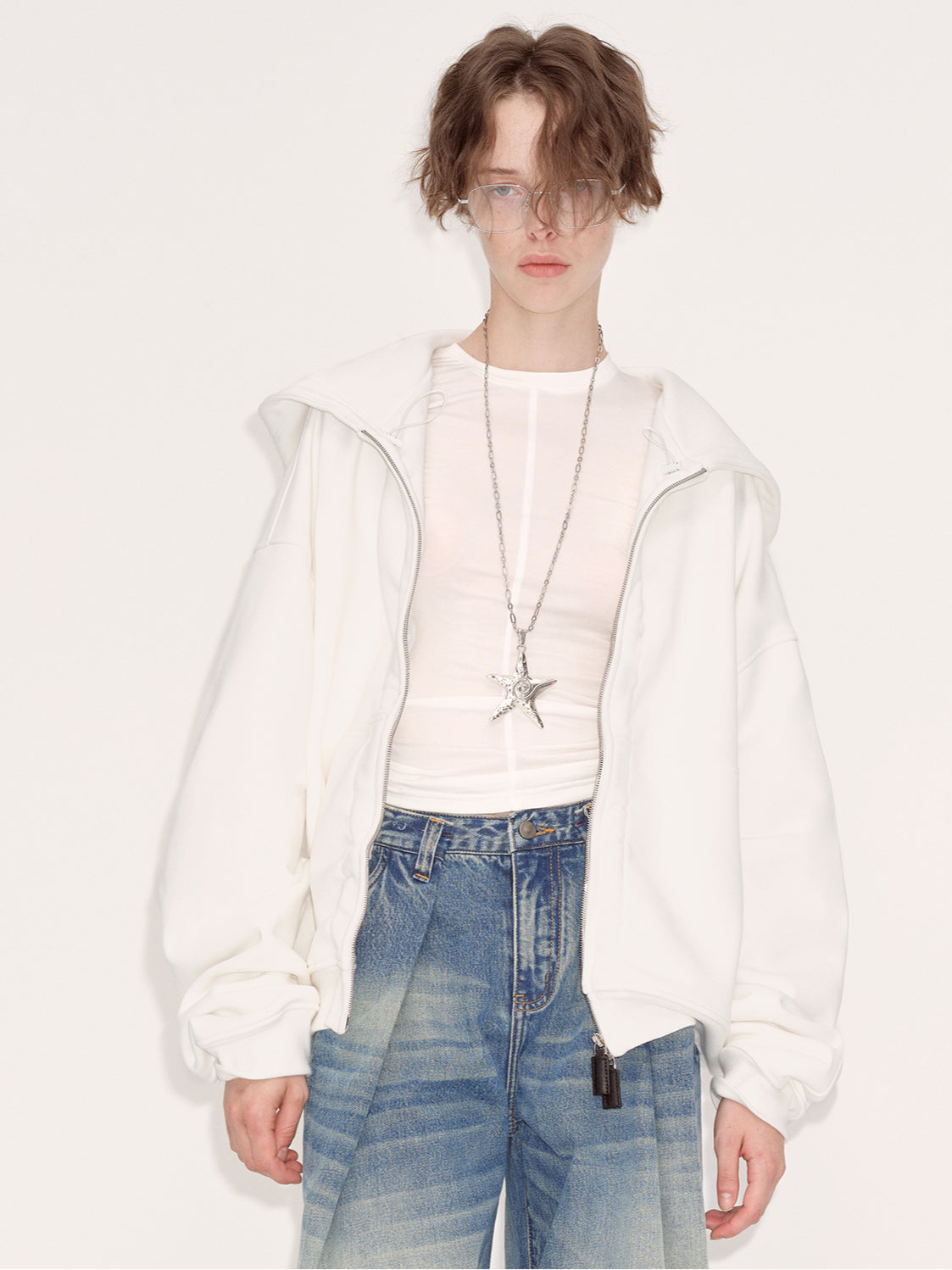 White Hooded Zip-Up Sweatshirt - CHINASQUAD