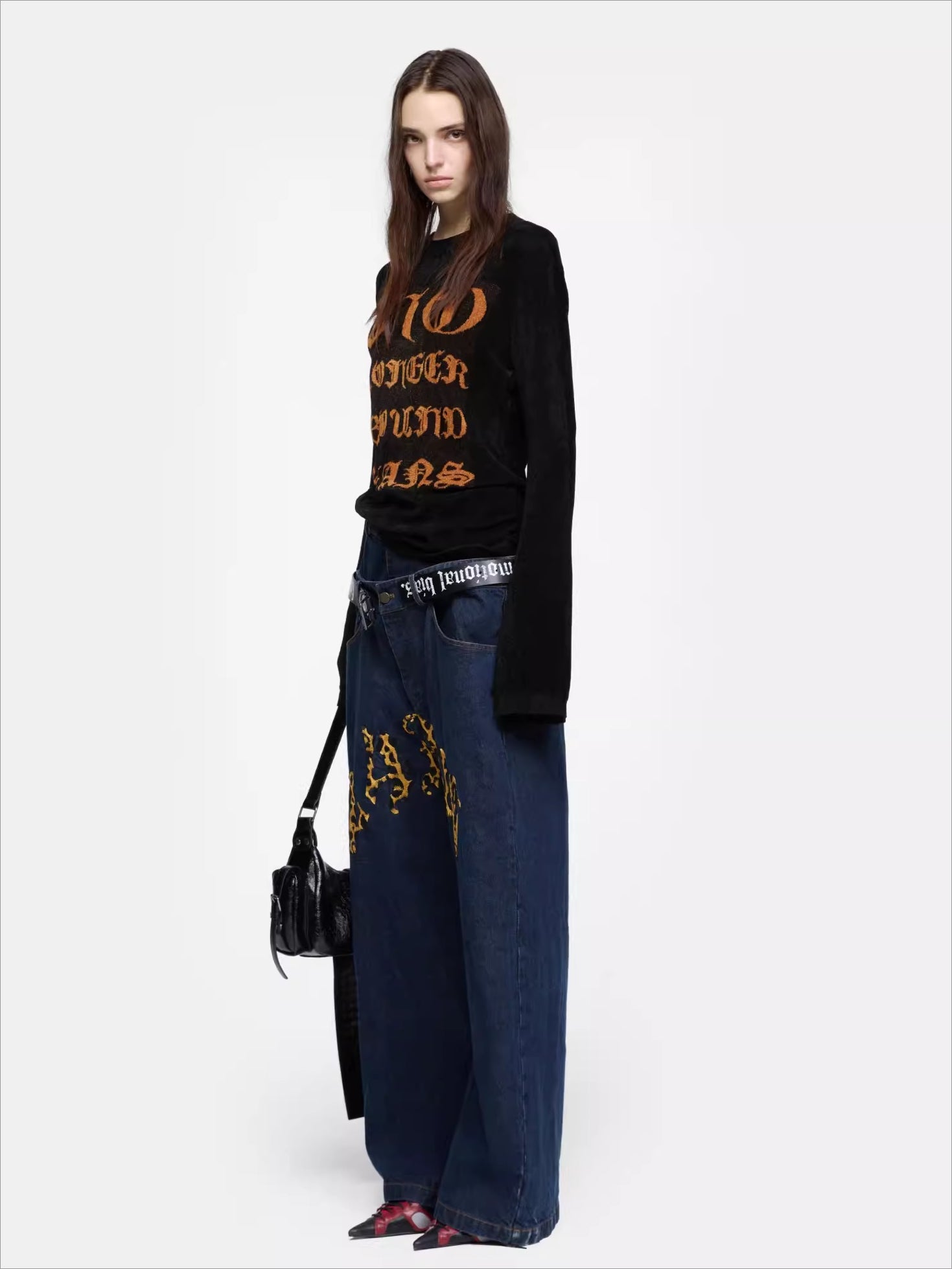 Graphic Knit Long-Sleeve Crewneck