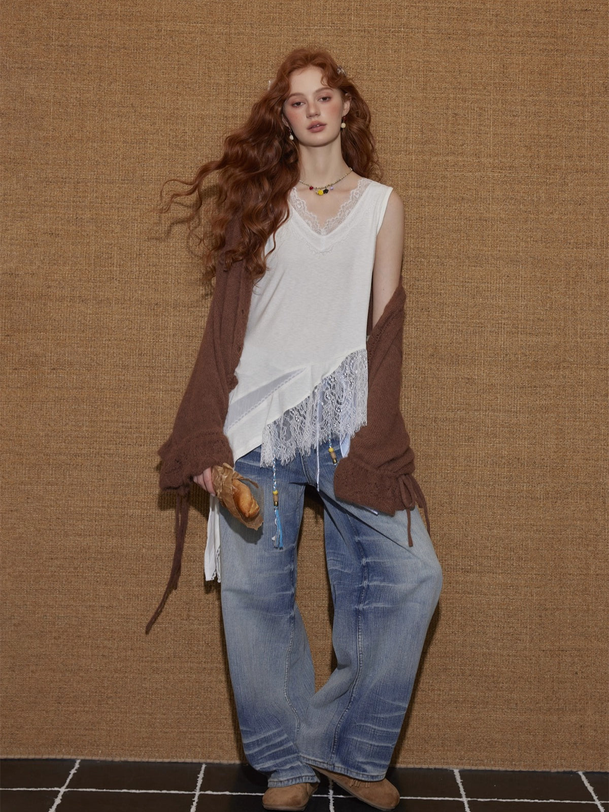 Vintage Lace Trim V-Neck Tank Top - CHINASQUAD