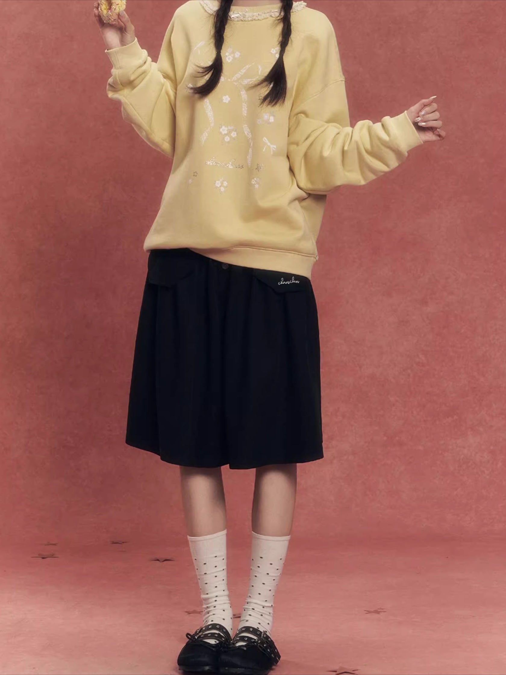 Vintage Lace-Trim Loose Sweatshirt