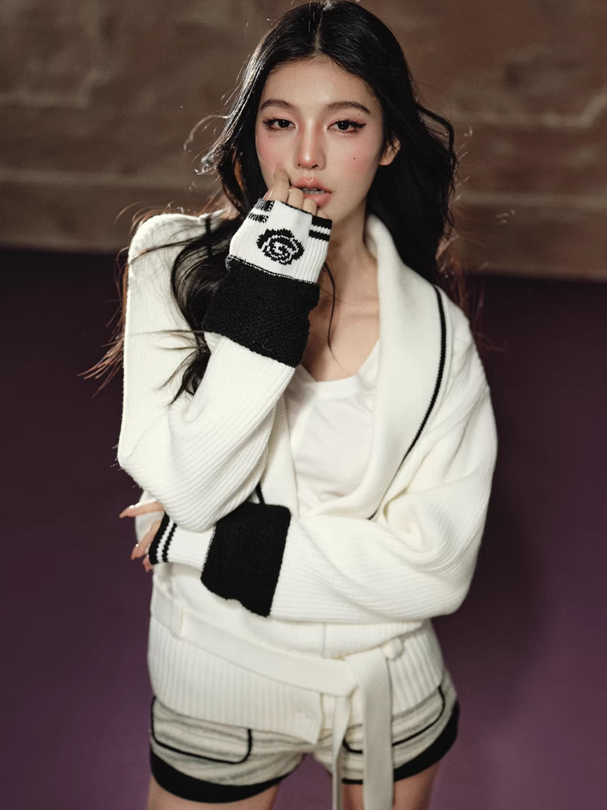 Oversized Contrast V-Neck Tie-Waist Knit Sweater