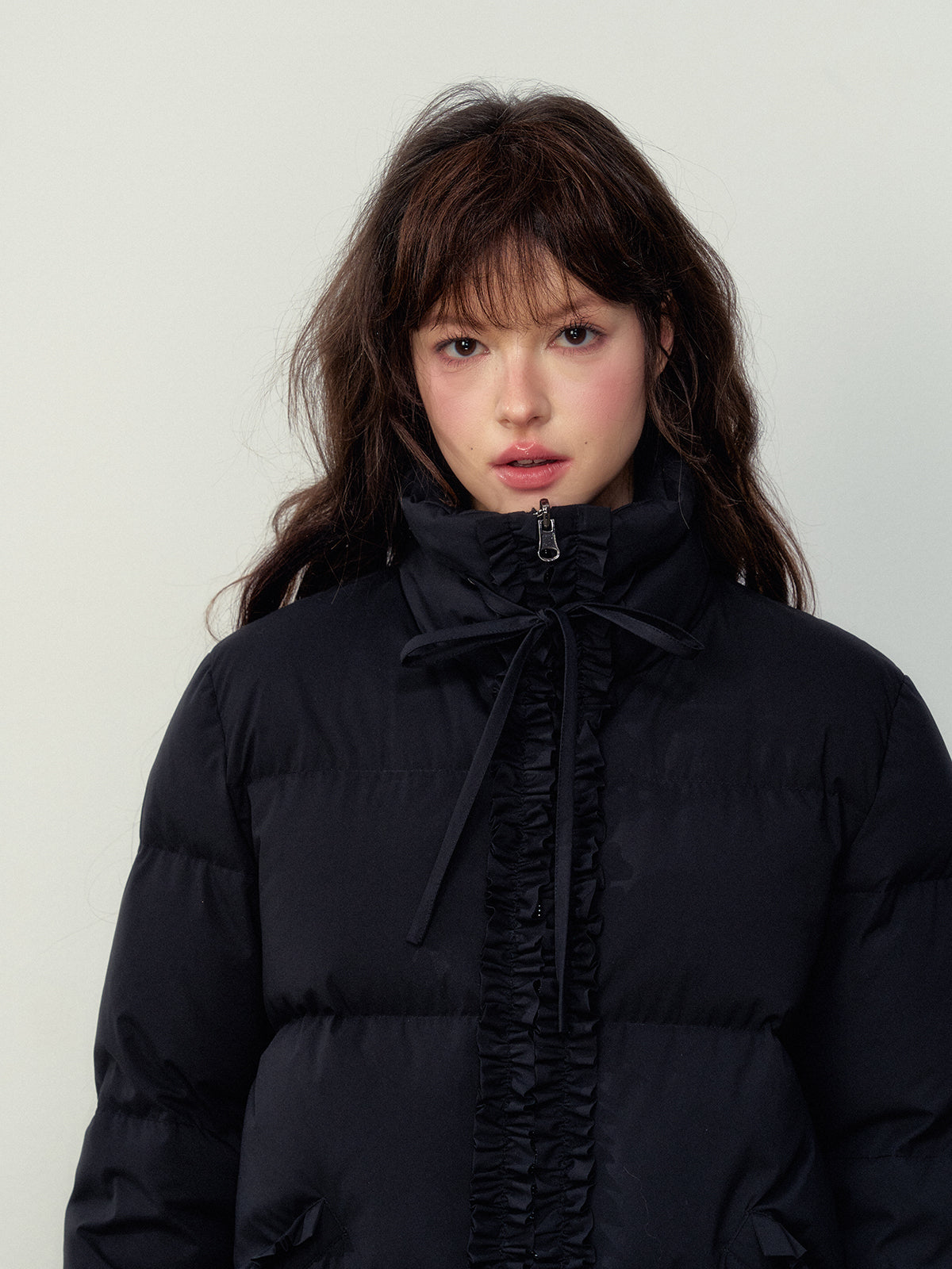 Black Ruffled Short Down Jacket - CHINASQUAD