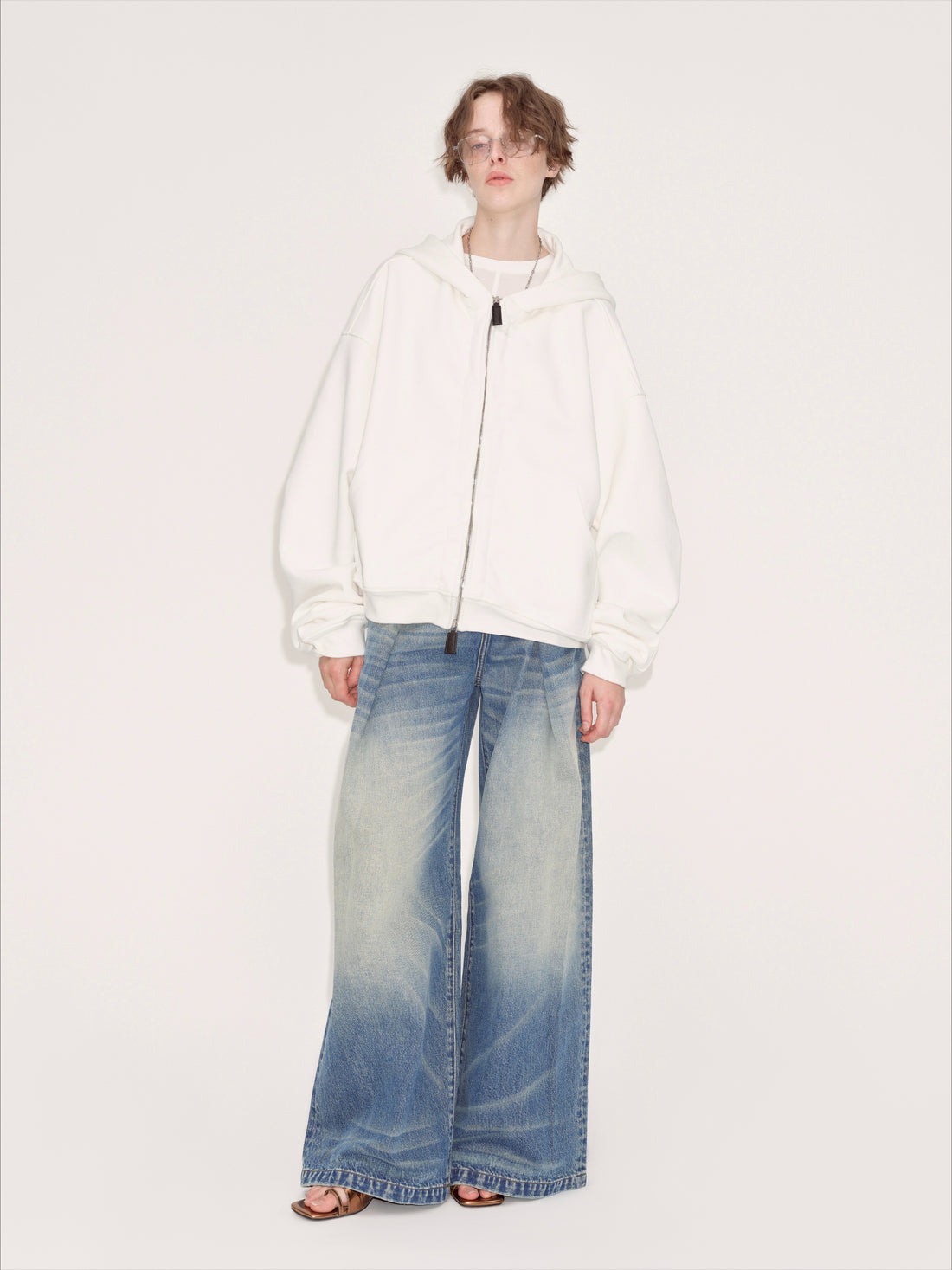 White Hooded Zip-Up Sweatshirt - CHINASQUAD