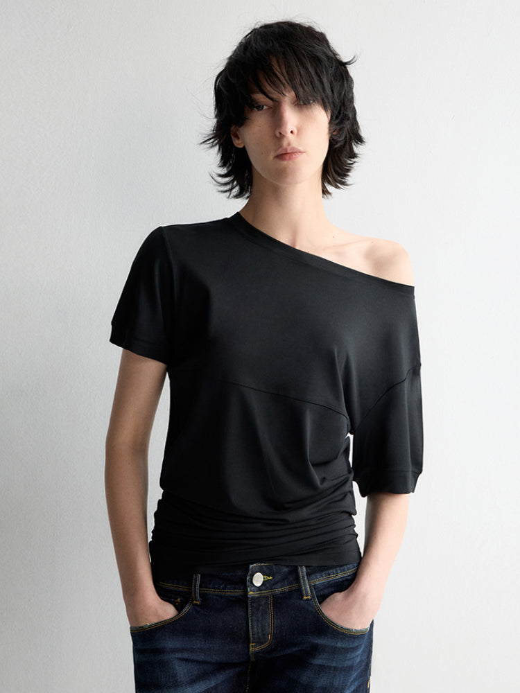 One-Shoulder Pleated Waist T-shirt