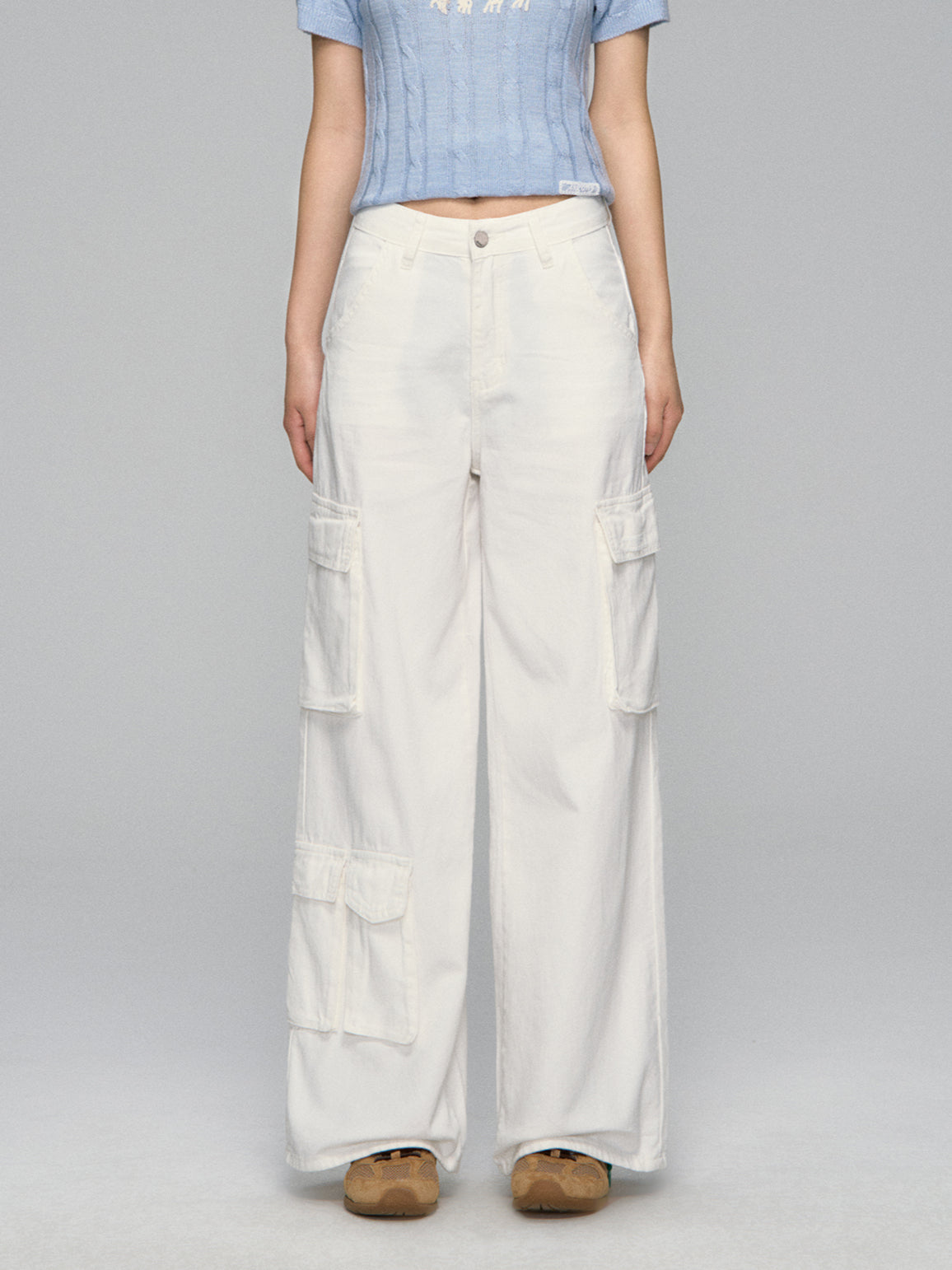 Flap-Back Pocket Utility Wide-Leg Jeans
