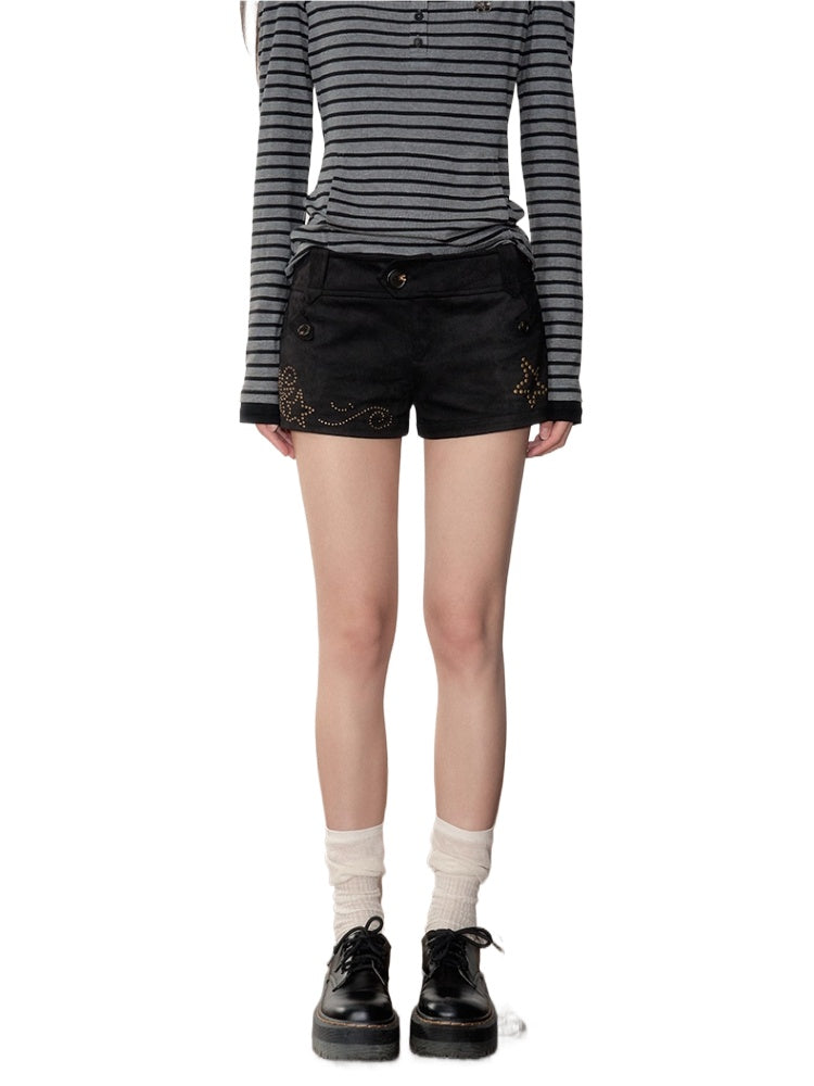 Suede Star Rivet Slim Shorts - CHINASQUAD
