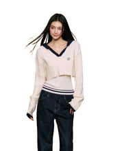 True Two-Piece Contrast Design Hooded Crop Sweater - CHINASQUAD