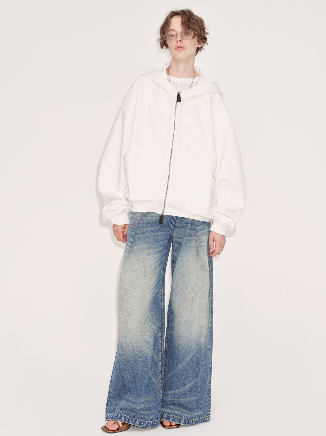 White Hooded Zip-Up Sweatshirt - CHINASQUAD