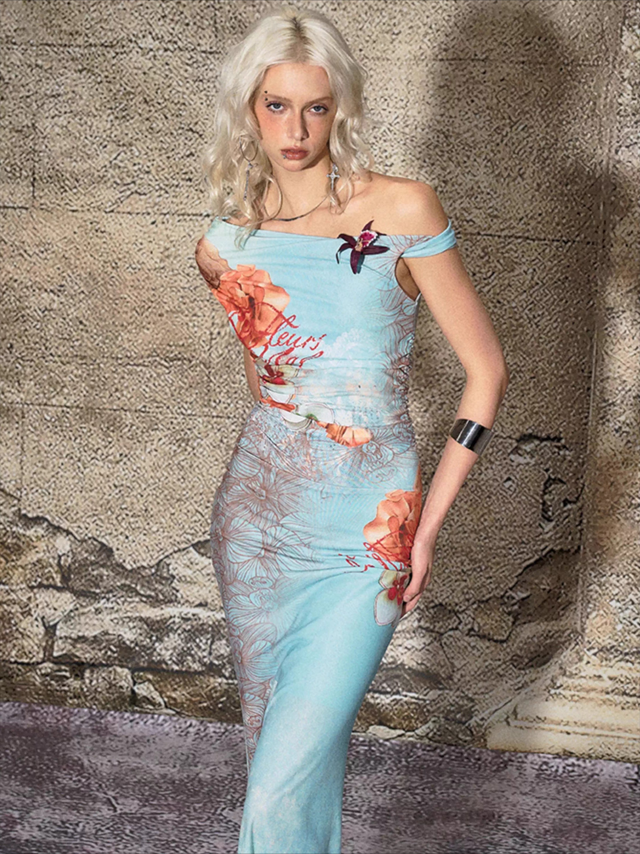 Off-Shoulder Printed Fitted Mermaid Maxi Dress