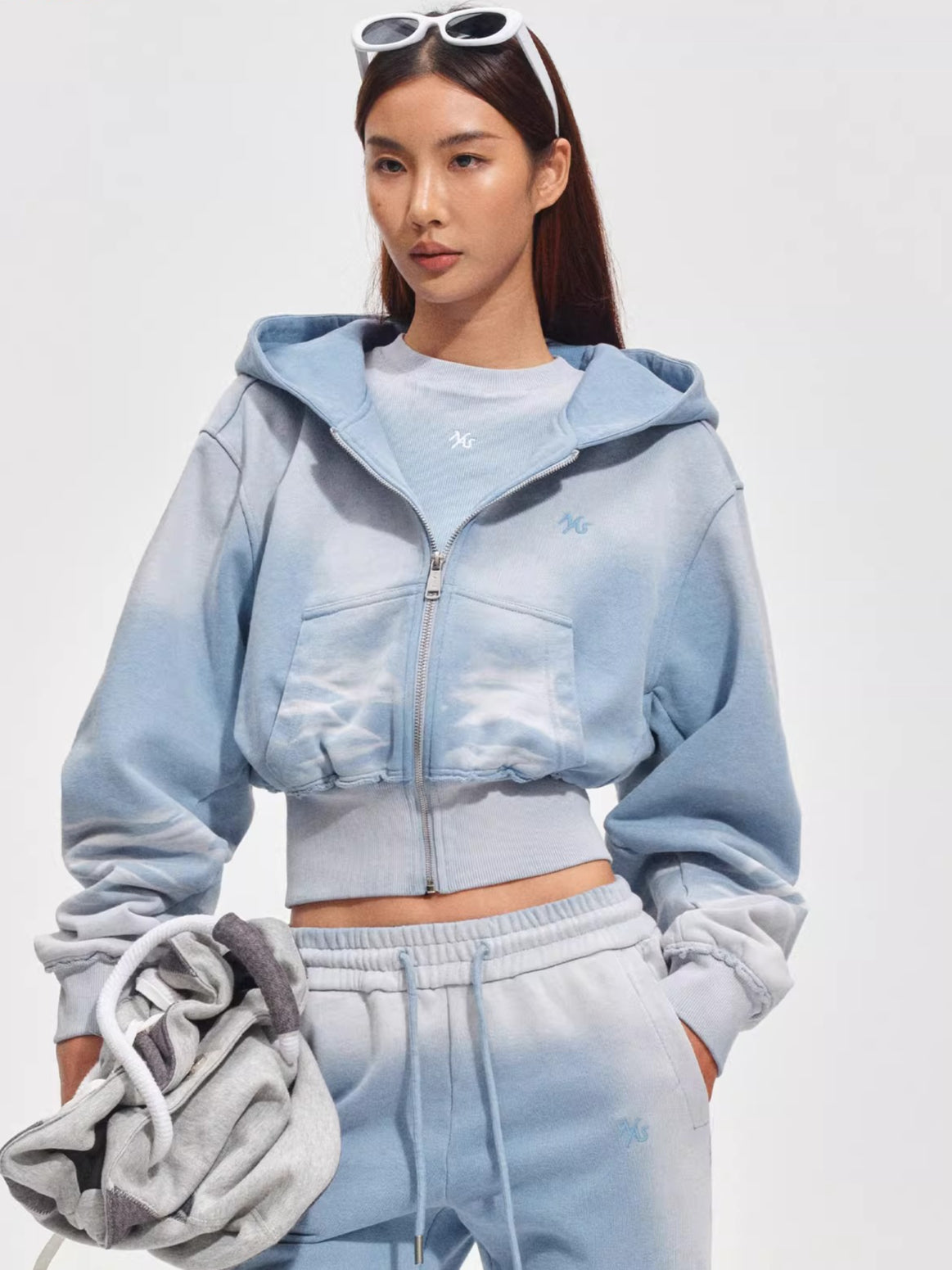 Waist-Cinching Silhouette Cropped Hooded Sweatshirt