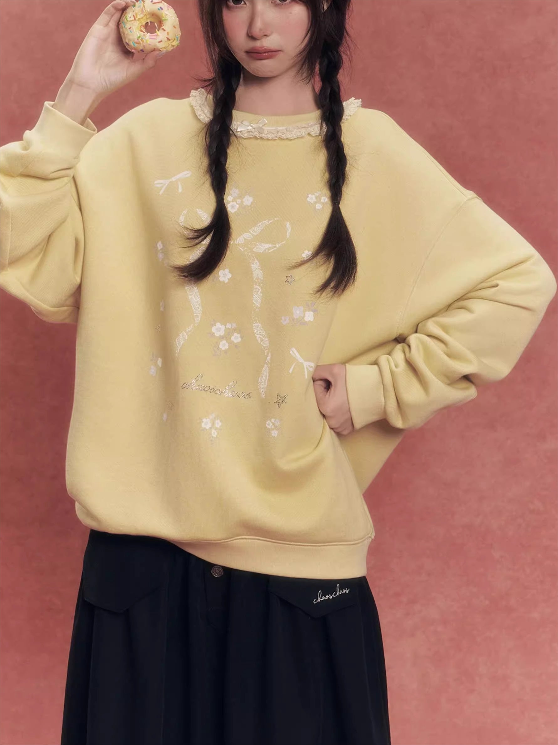 Vintage Lace-Trim Loose Sweatshirt