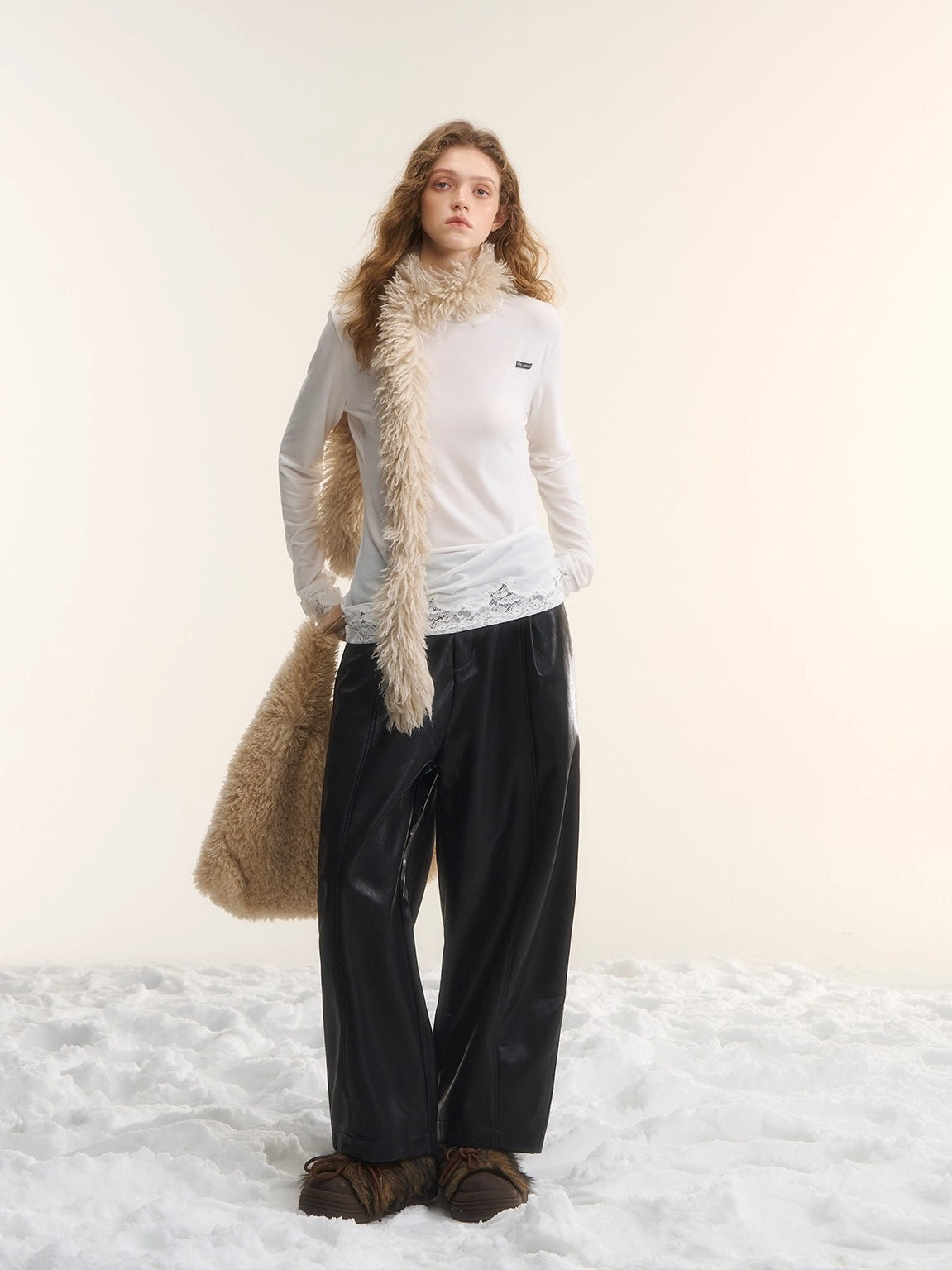 Panelled Slimming Black Curved-Leg Pants