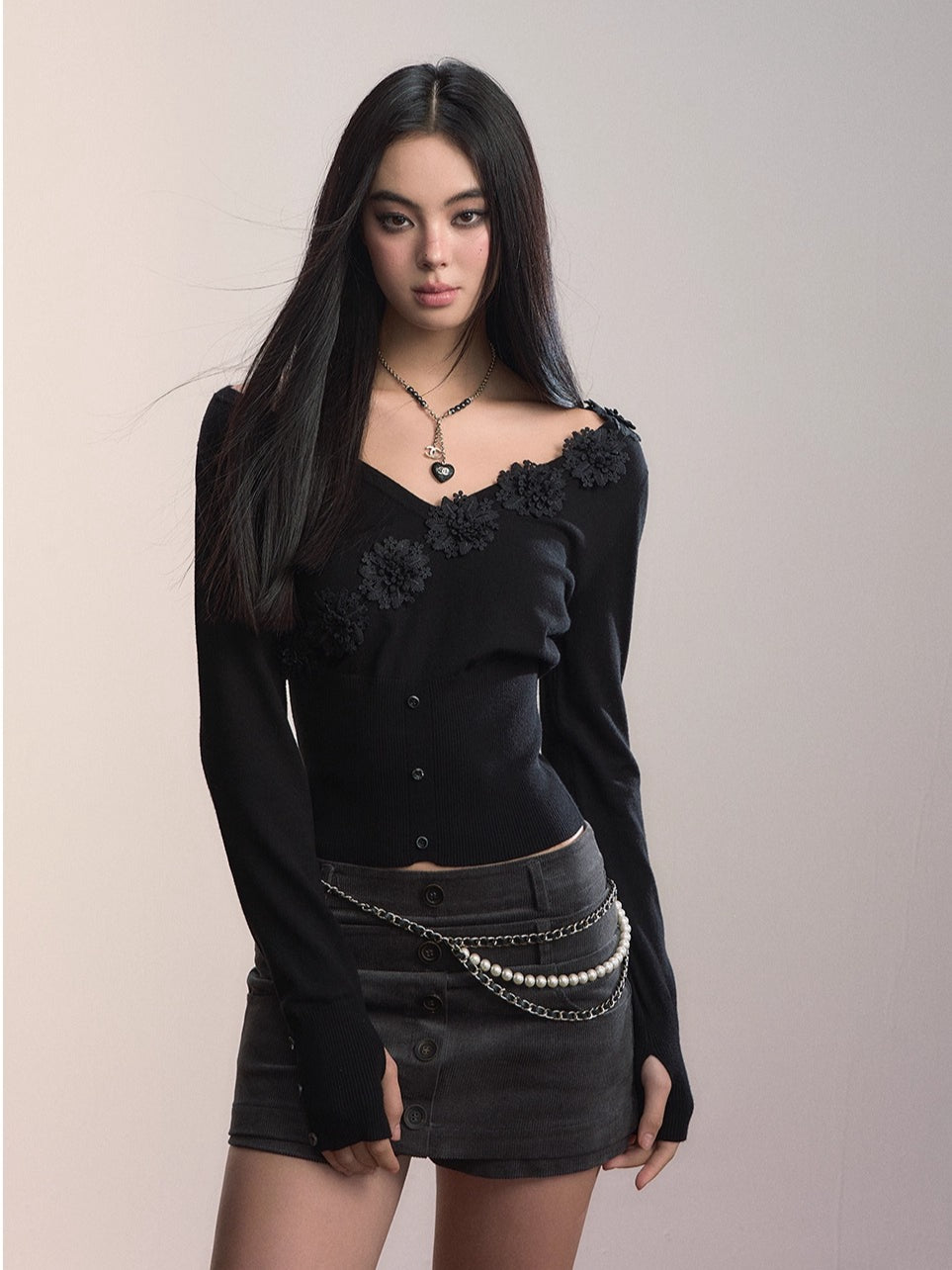 3D Floral Appliqué Ribbed Fitted T-Shirt - CHINASQUAD