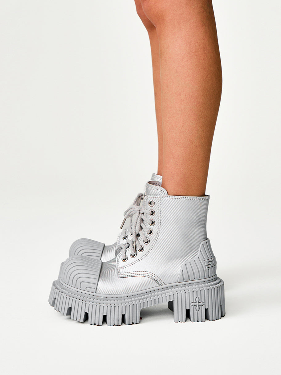 Black & Silver Ripple Motorcycle Boots - CHINASQUAD