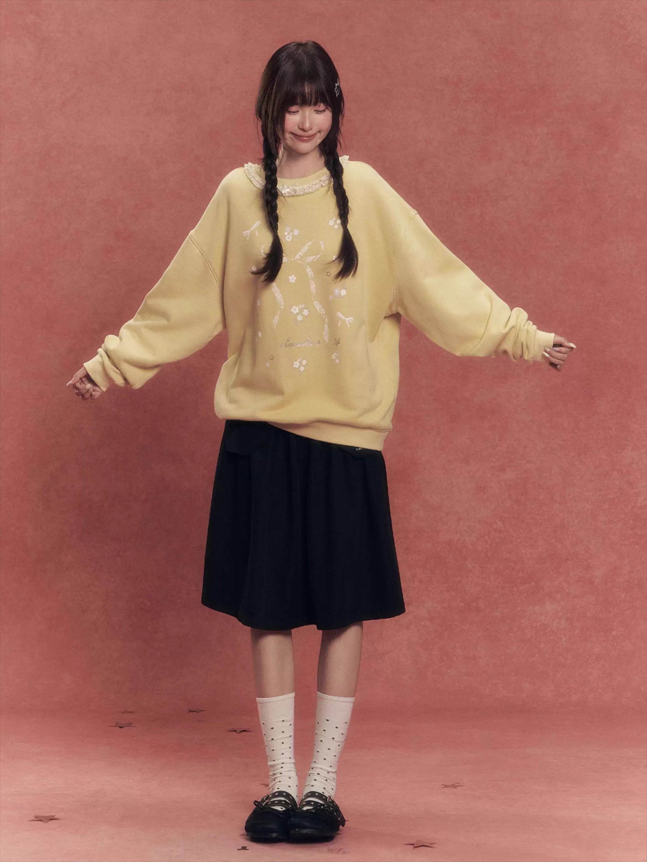 Vintage Lace-Trim Loose Sweatshirt