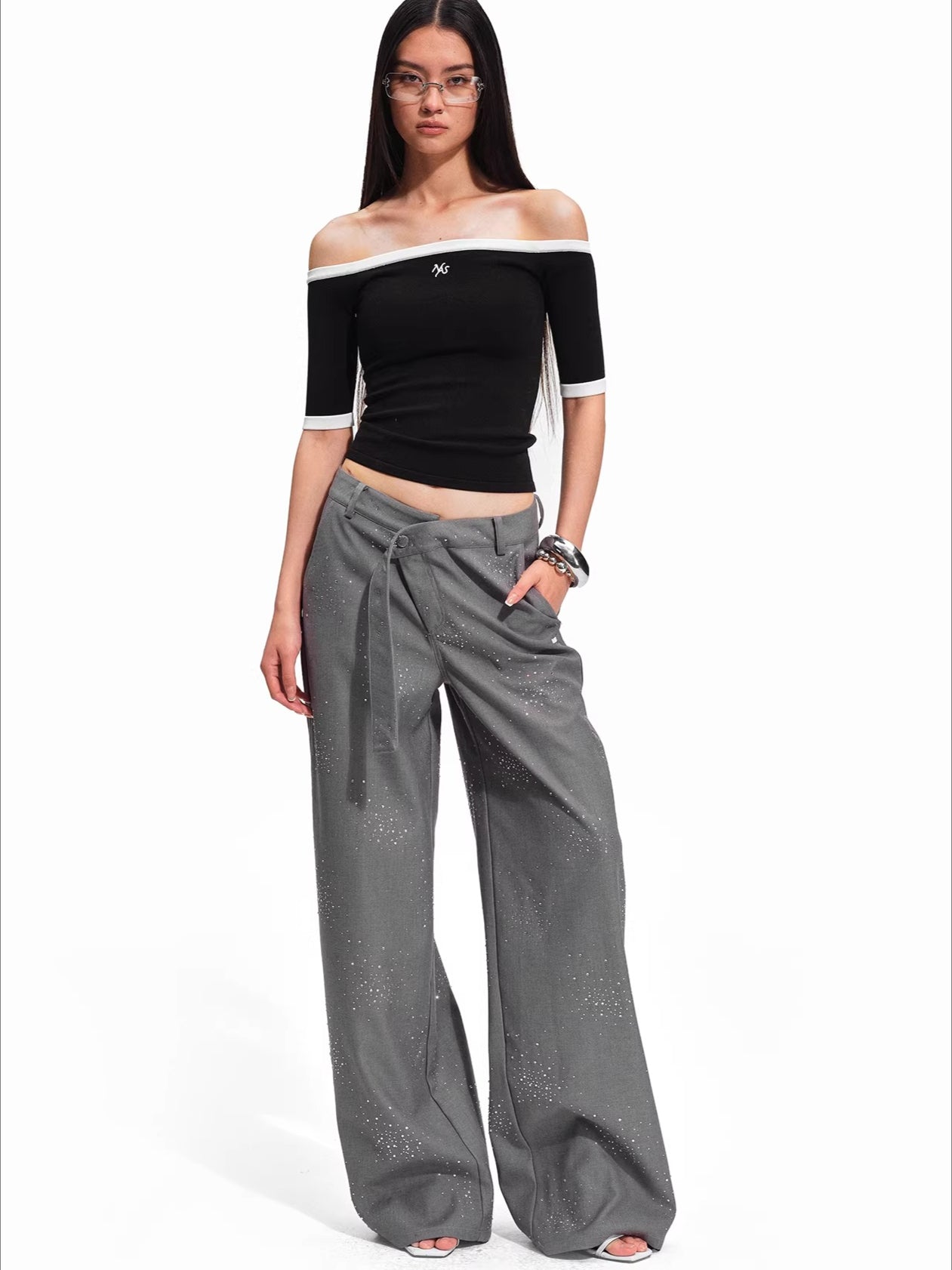 Embellished Low-Rise Wide-Leg Tailored Trousers