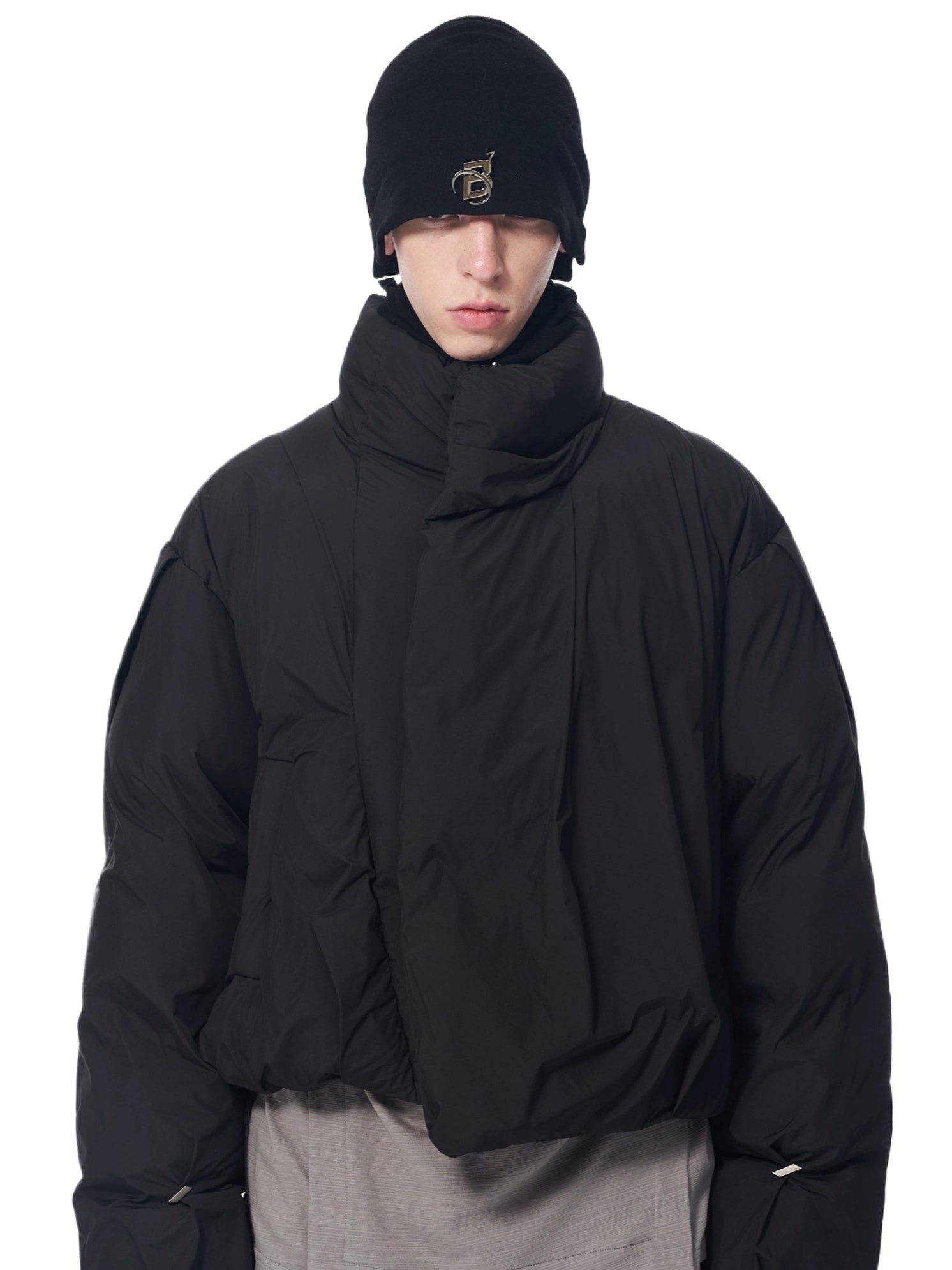 B7 Pleated Logo Printed Cropped Puffer Jacket - CHINASQUAD