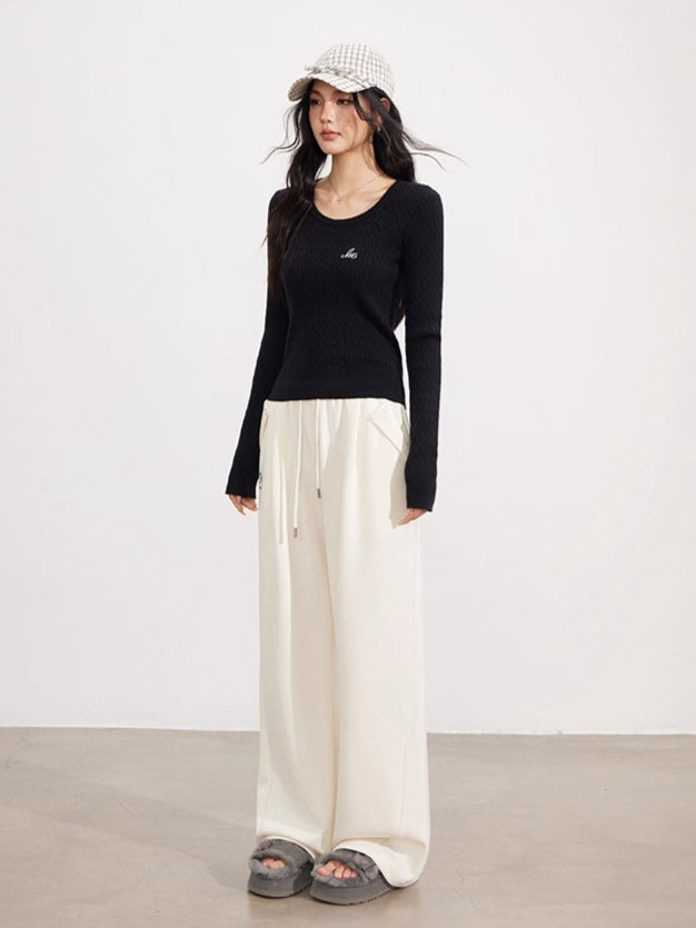 Embroidered Cable Knit Fitted Crewneck - CHINASQUAD