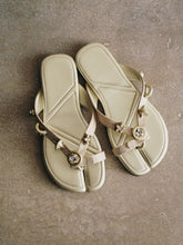 Hollow-out Toe-separated Flat Flip-flops - CHINASQUAD