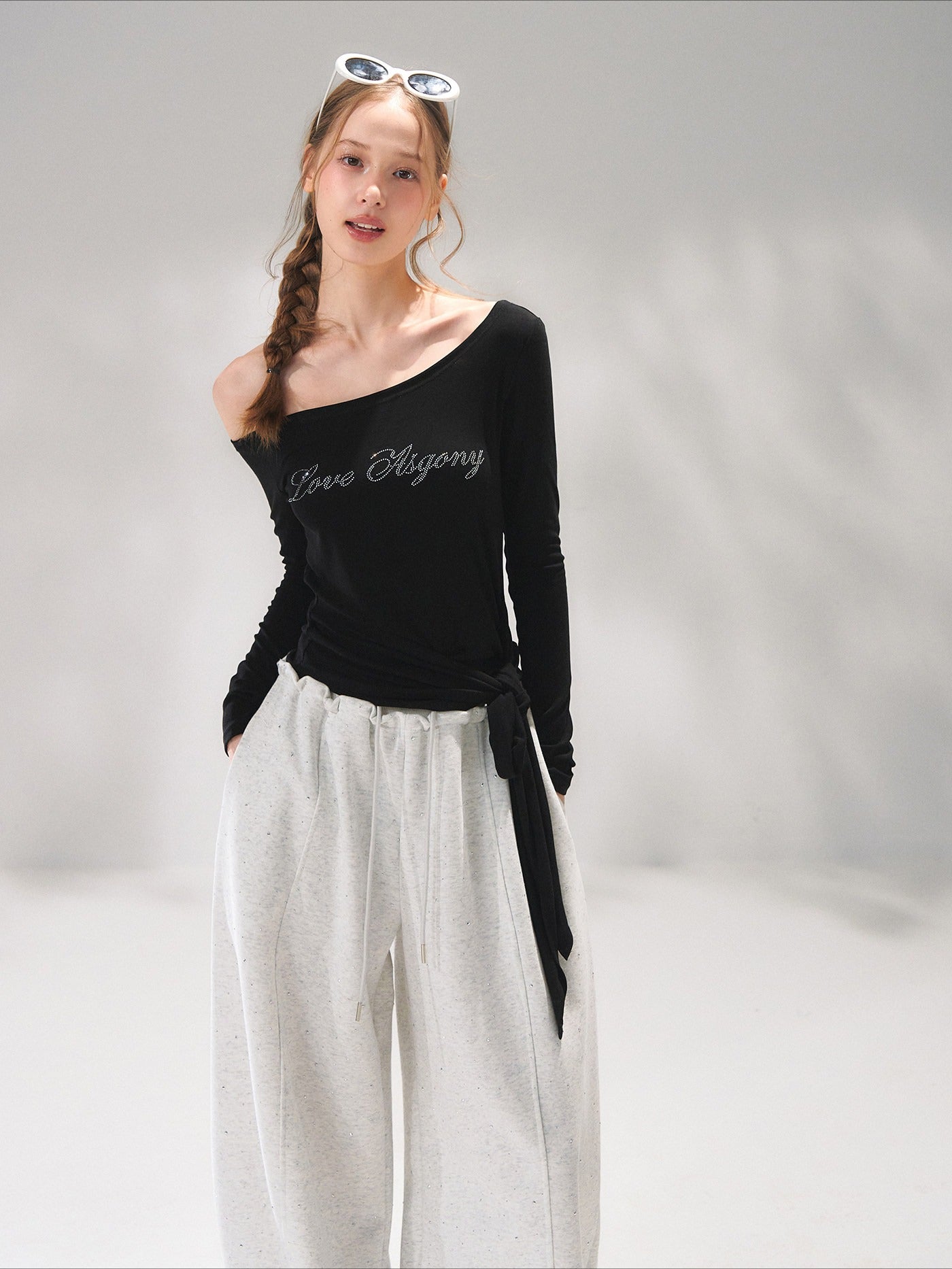 Asymmetric Crystal Logo Tie-Shoulder Fitted Tee