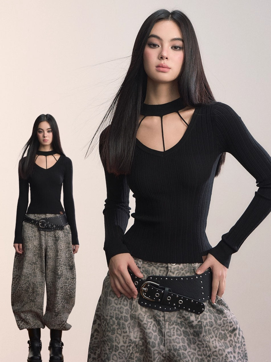 Choker Neck Slim-Fit Ribbed Knit Crewmeck