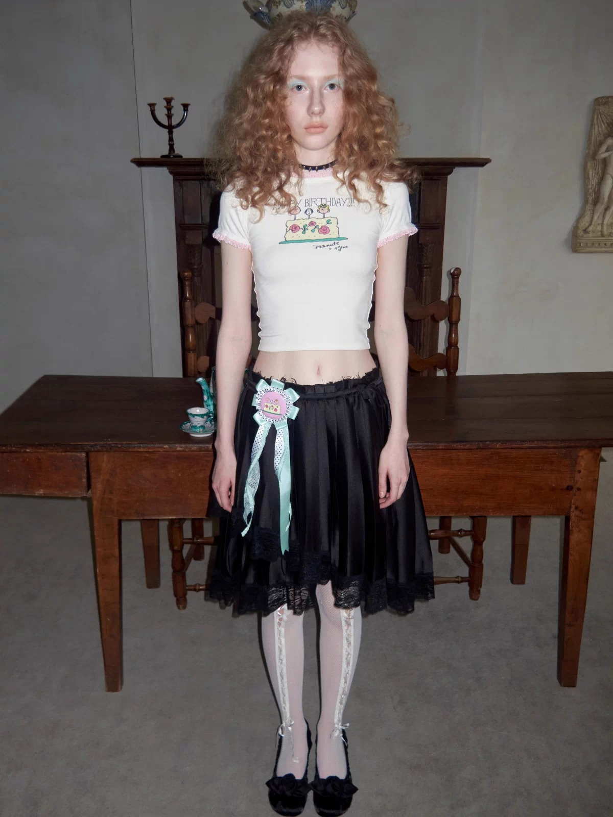 Snoopy Collaboration Lace-Trim Fitted Graphic T-Shirt