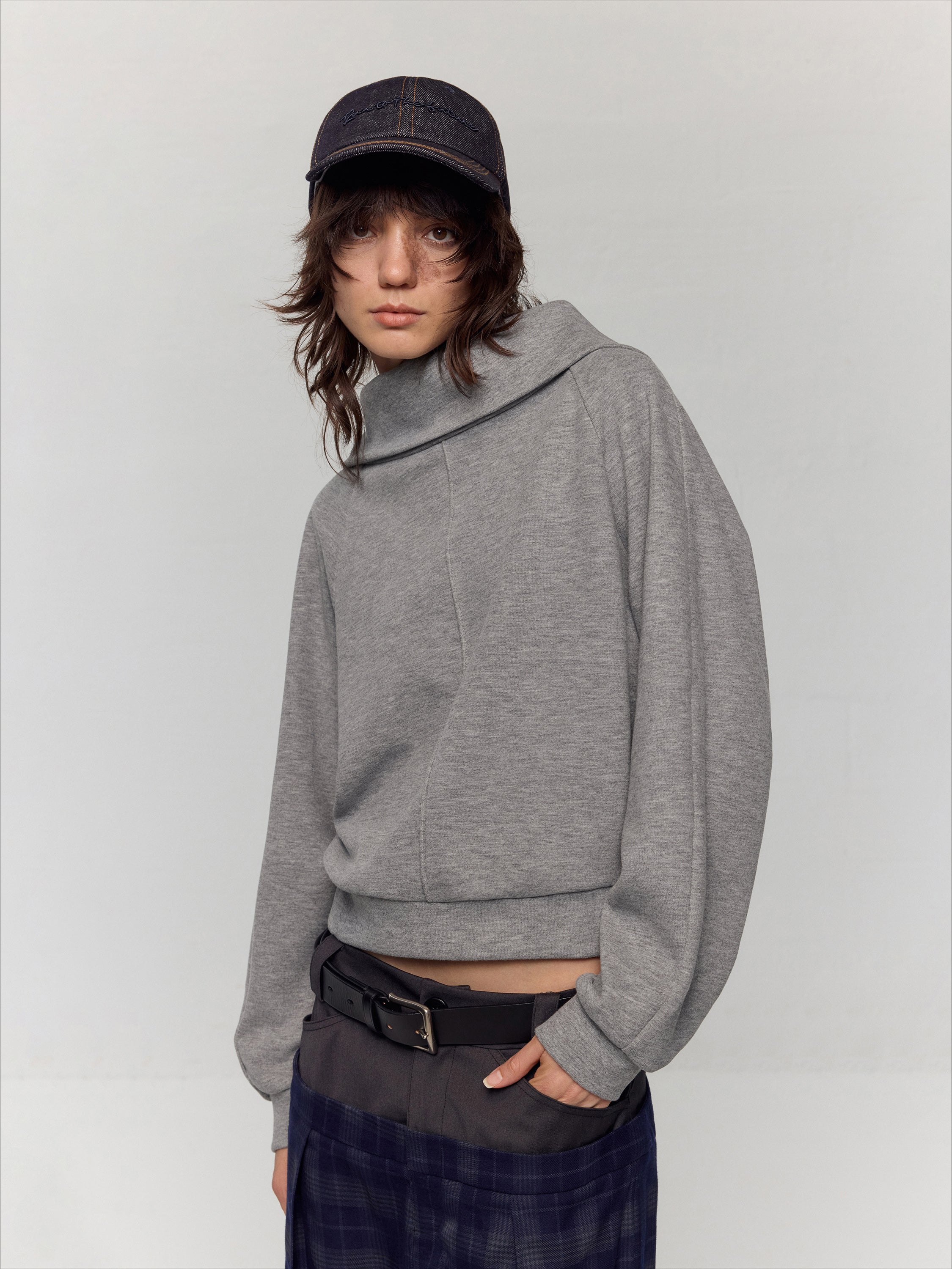 Grey Asymmetric Off-Shoulder Loose Sweatshirt - CHINASQUAD