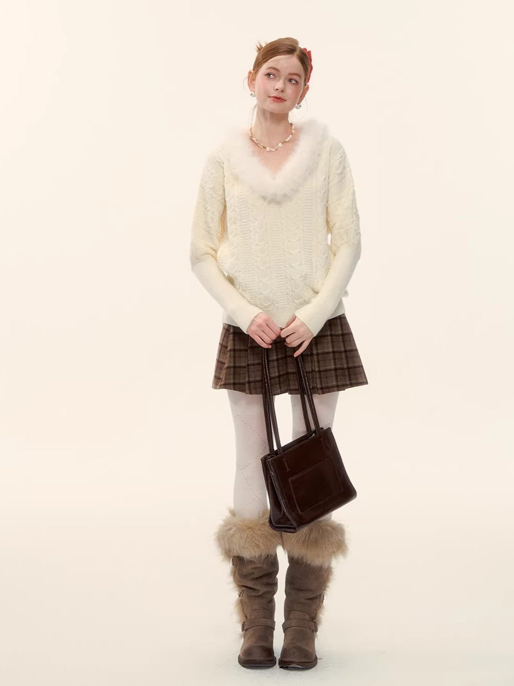 Cable-Knit V-Neck Waist-Shaping Sweater