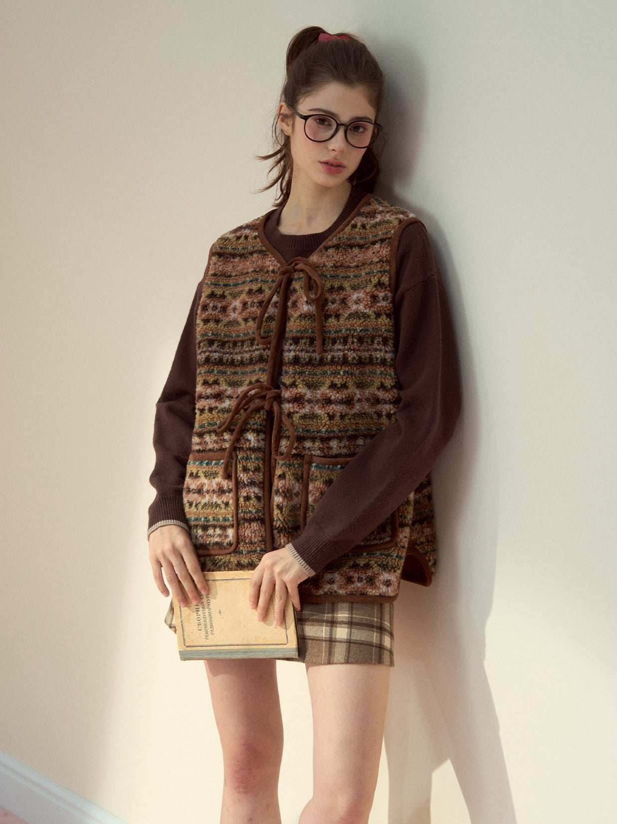 Mocha Fair Isle Reversible Tie-Front Shearling Vest - CHINASQUAD