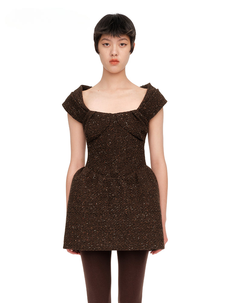 SHUSHUTONG Brown Pleated Structured Dress CHINASQUAD SHUSHUTONG Brown Pleated Structured Dress CHINASQUAD