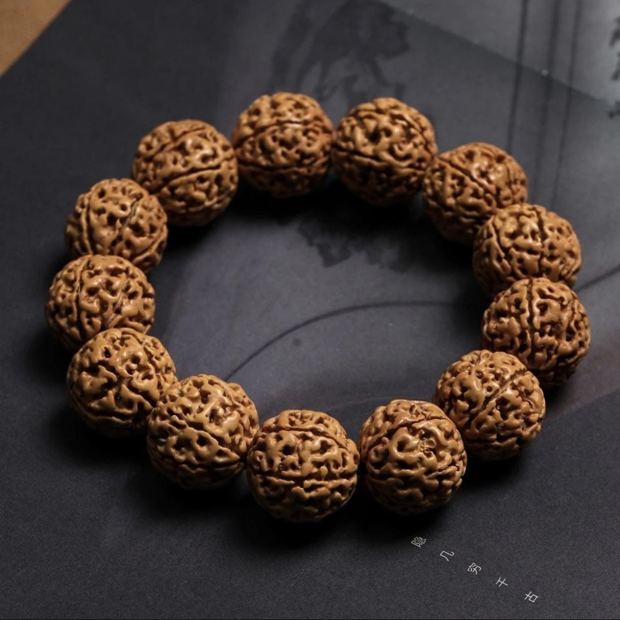 Vajra Bodhi Seeds Walnut Bracelet – CHINASQUAD