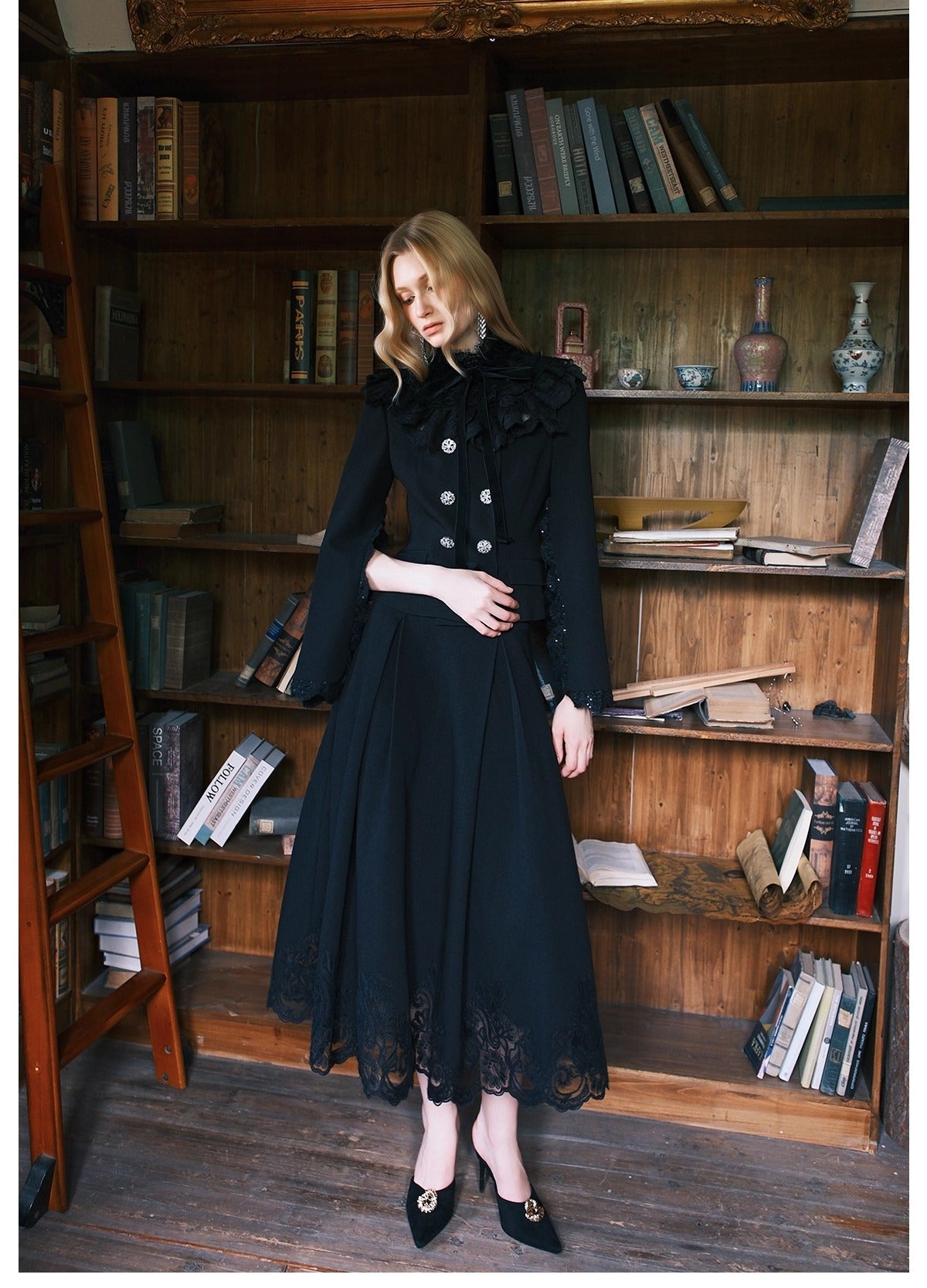 Mirage Vintage Lace-Collar Blazer & Flared Skirt Set - CHINASQUAD