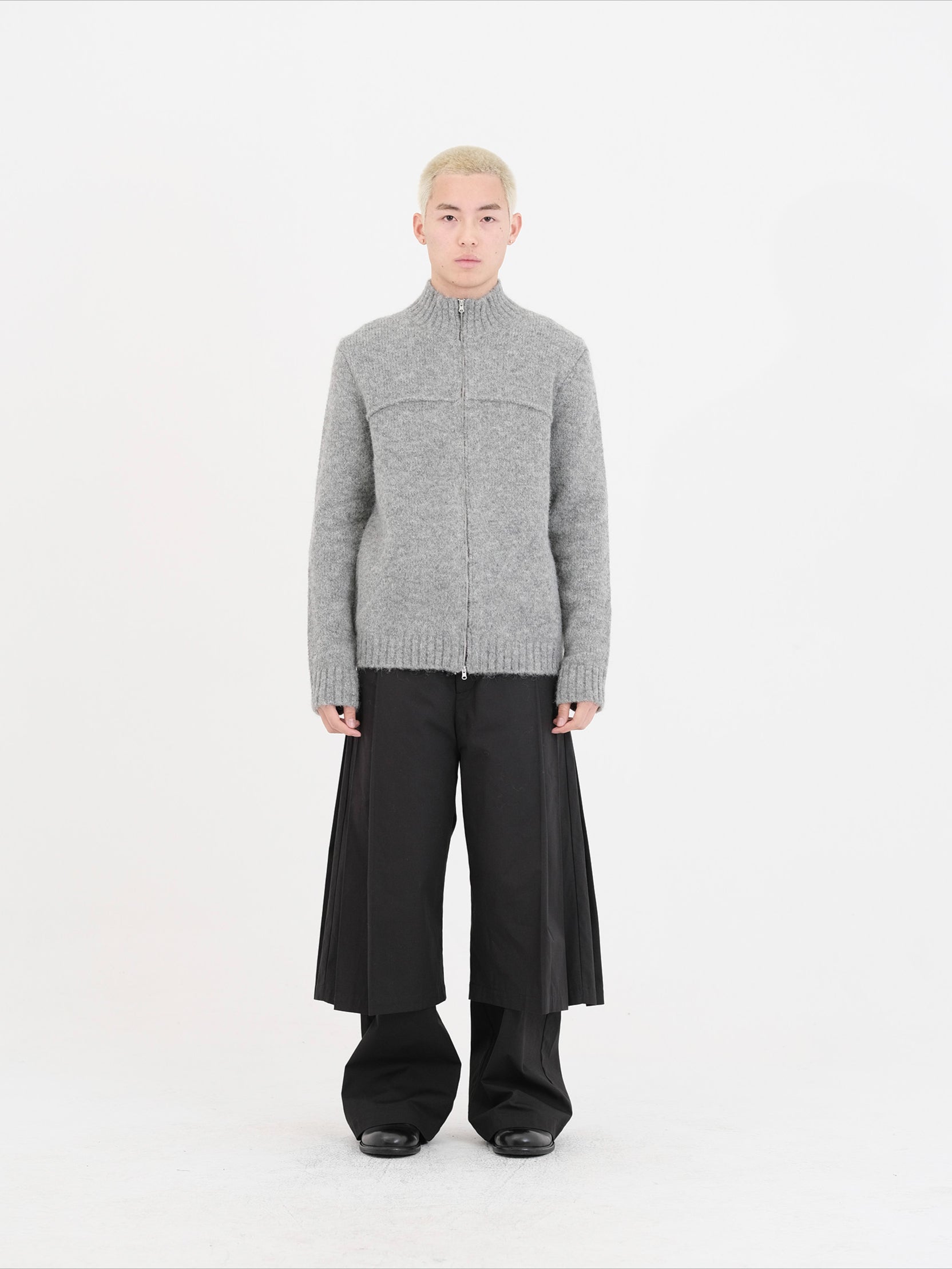 Gray Zip High Collar Sweater - CHINASQUAD