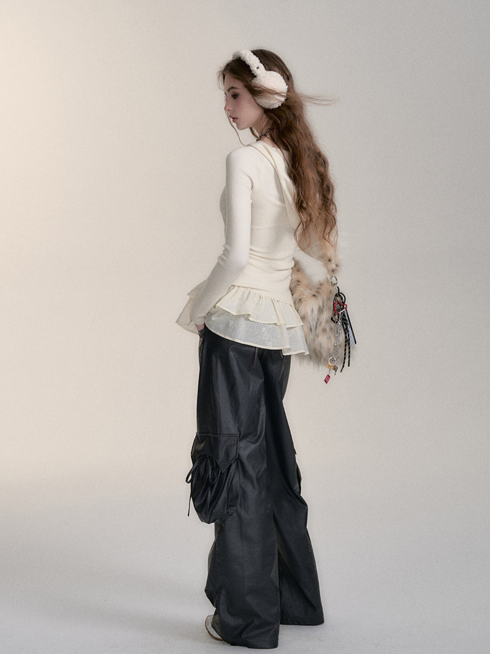 Black Pockets Wide-Leg Cargo Pants - CHINASQUAD