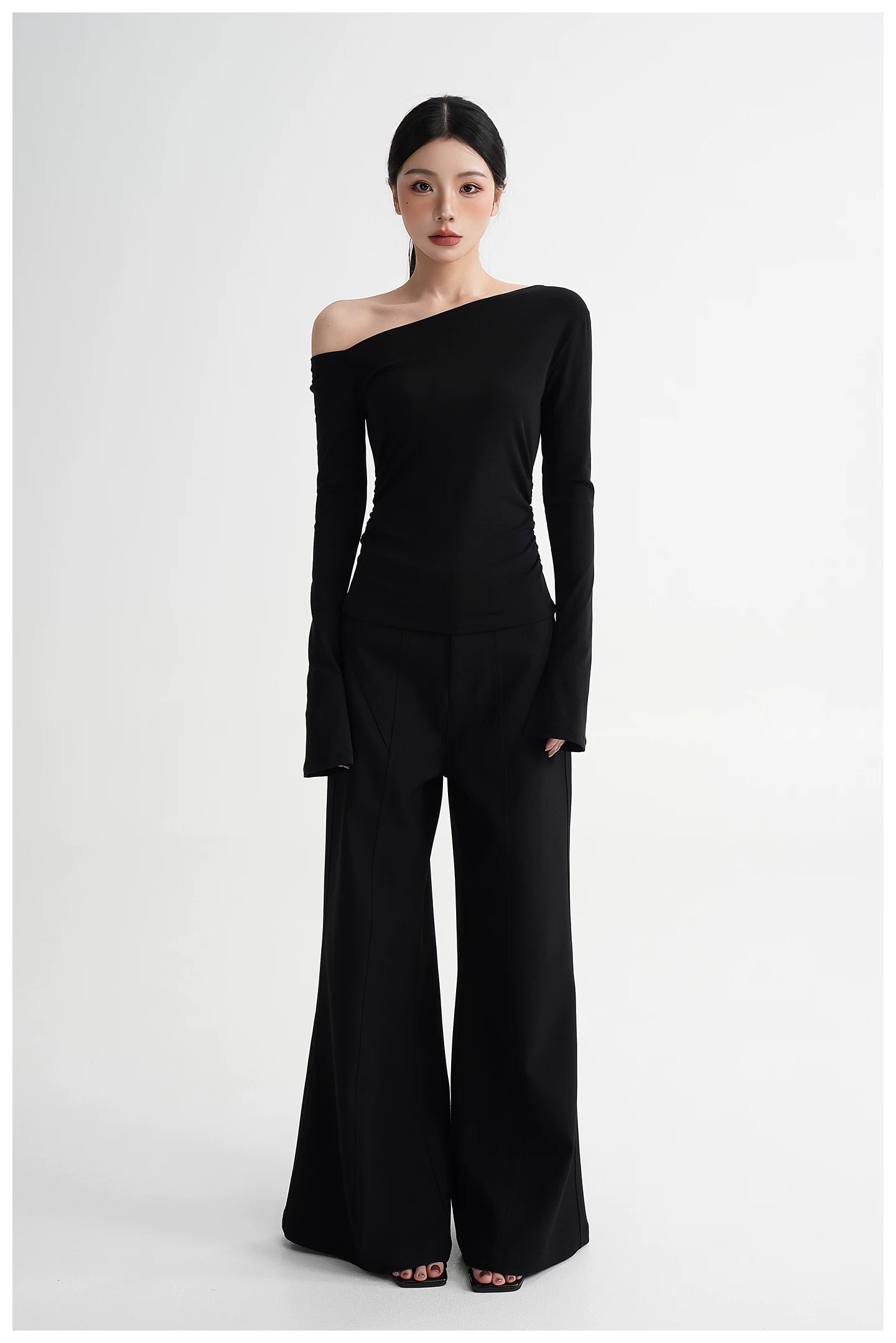One-Shoulder Lyocell Flared Sleeve Fitted T-Shirt