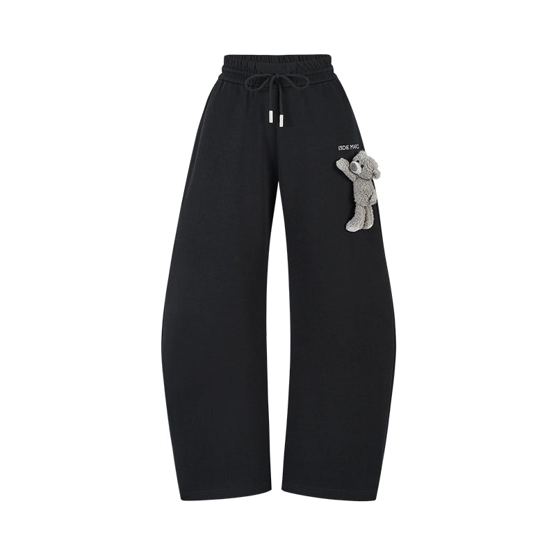 Curved Blade Relaxed Sweatpants